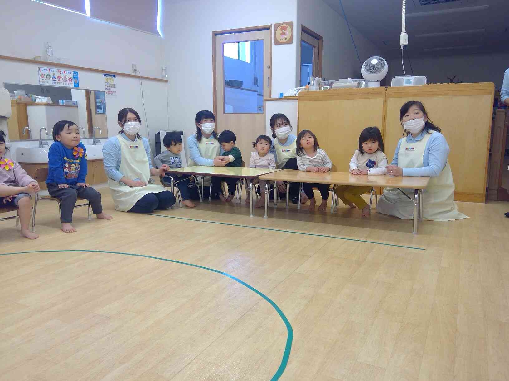 子どもたちに負けず先生たちも真剣です