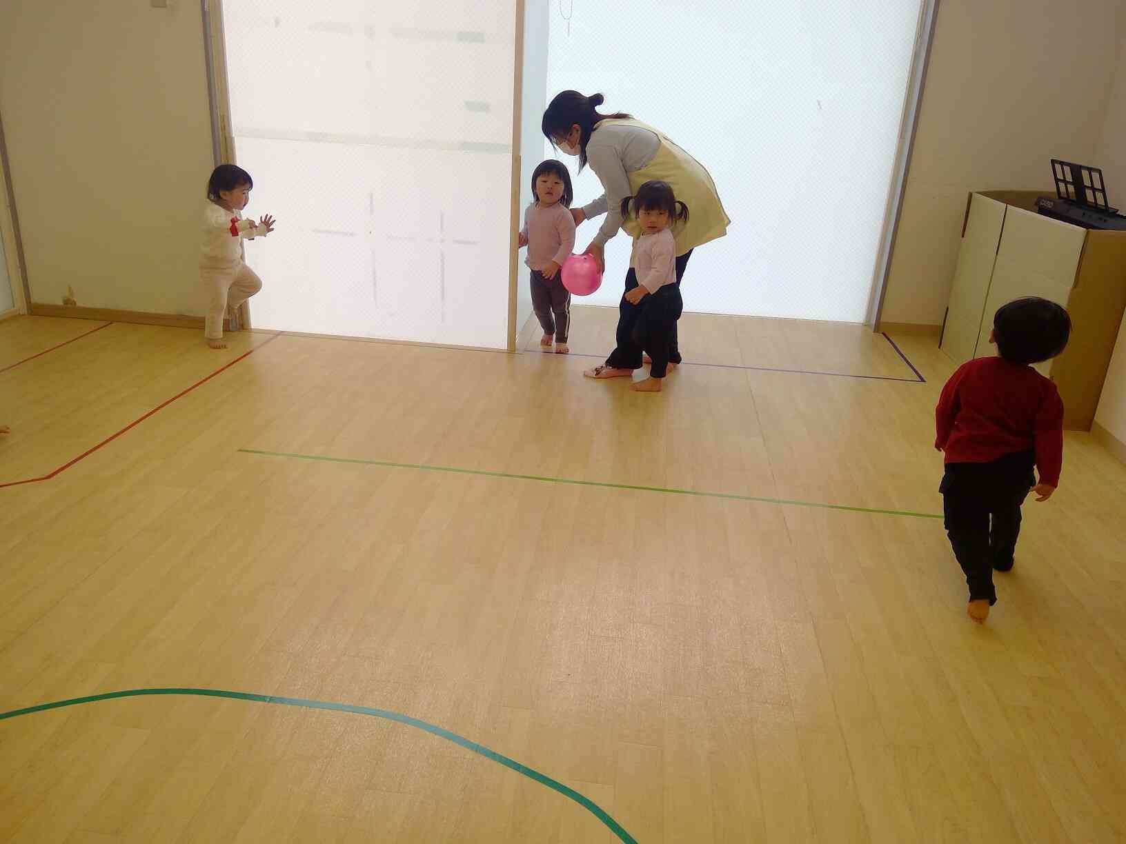 ボール遊び～うさぎ組（２歳児）～