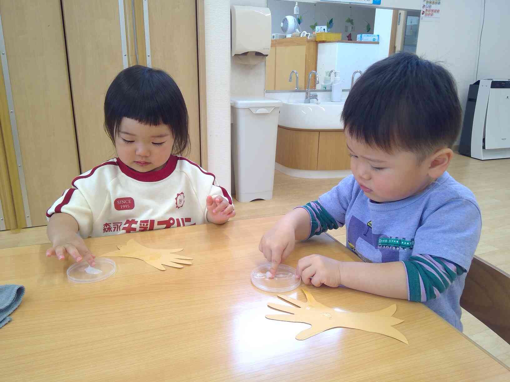 壁面製作～うさぎ組（２歳児）～