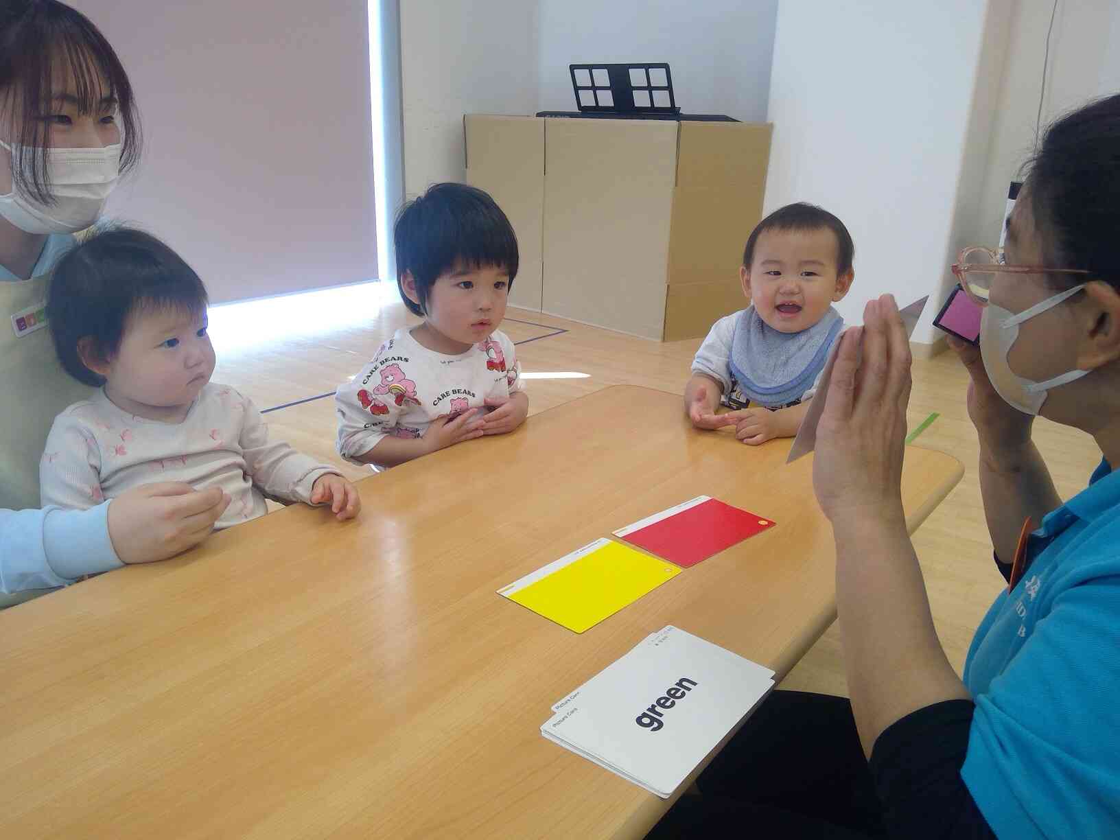 英語～あひる組（１歳児）～