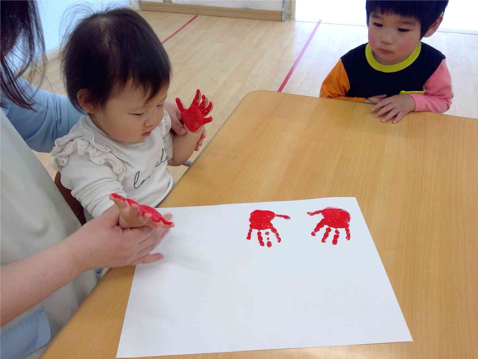 先生、お手て押さえててね～