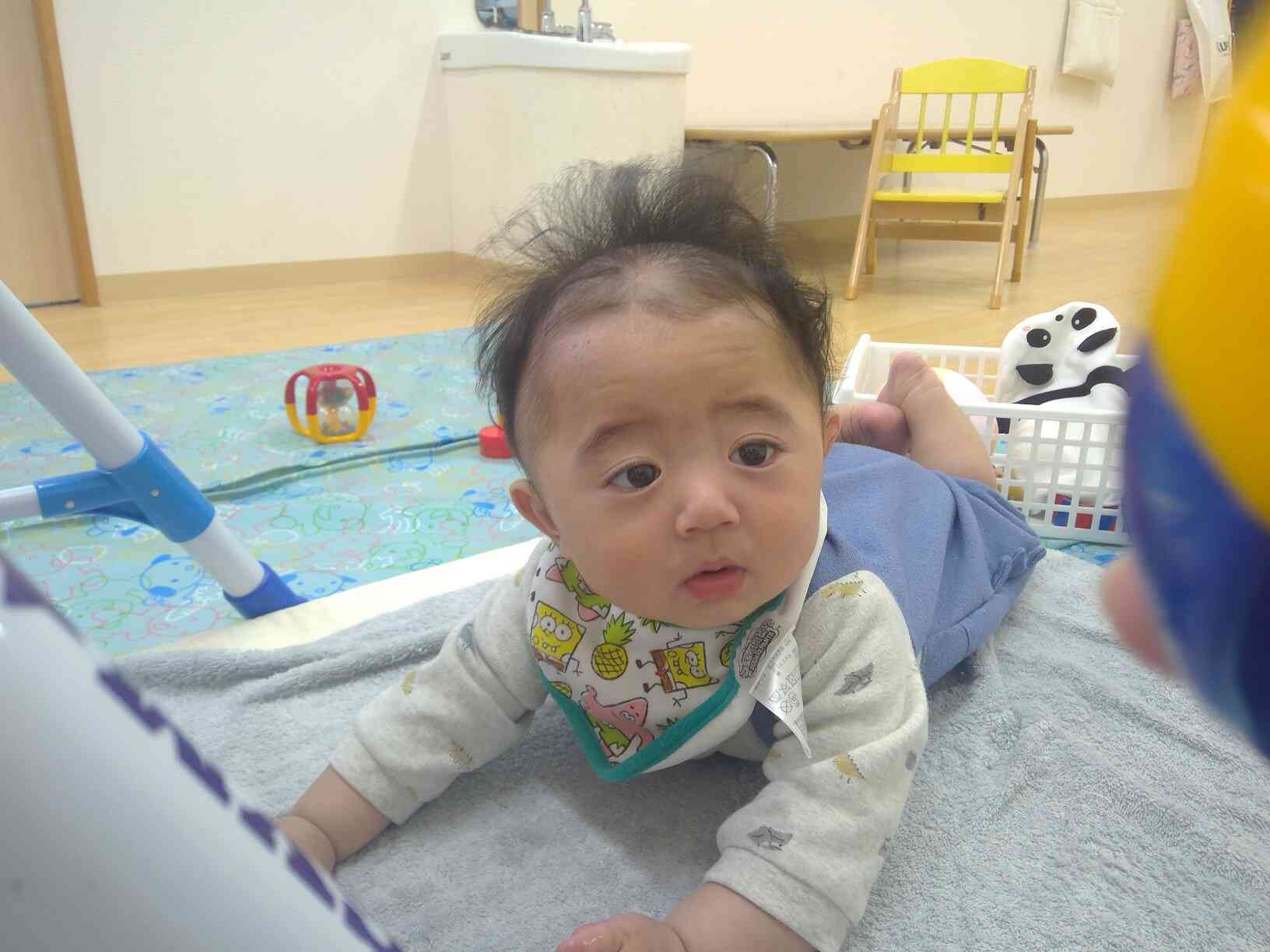 新しいお友だち☆～ひよこ組（0歳児）～