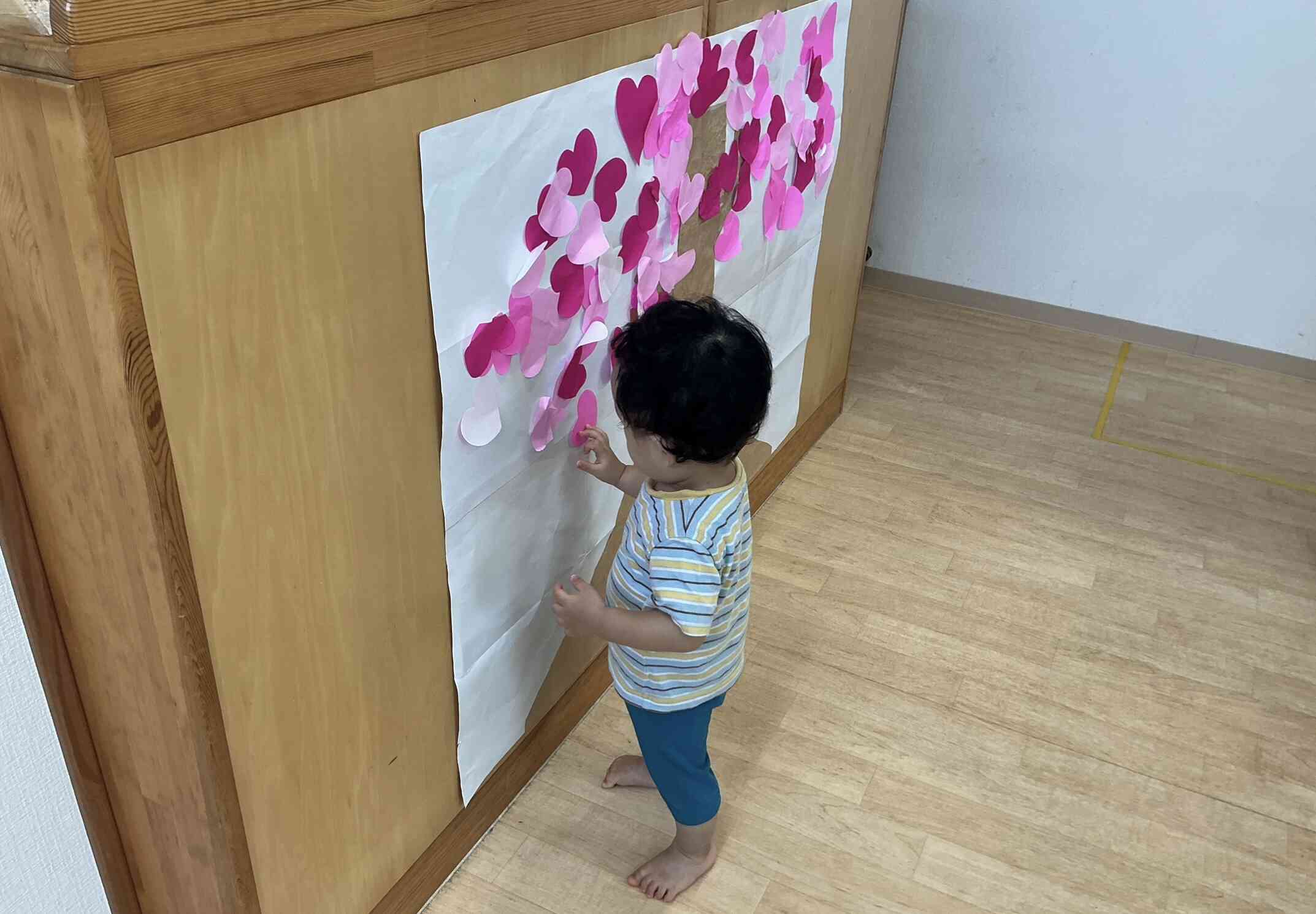 ペタッ！
