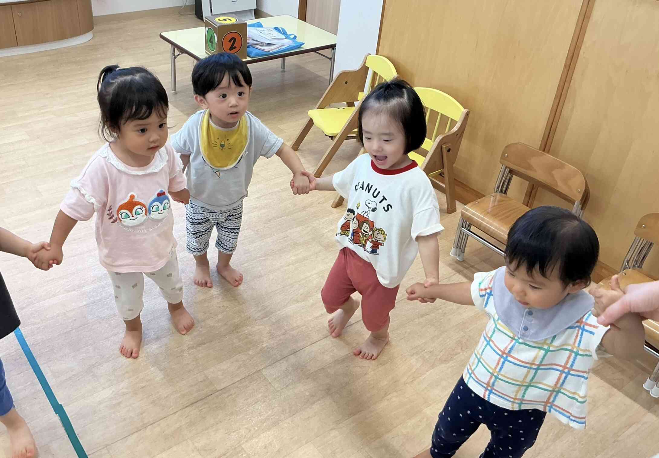英語〜あひるぐみ〜(1歳児)
