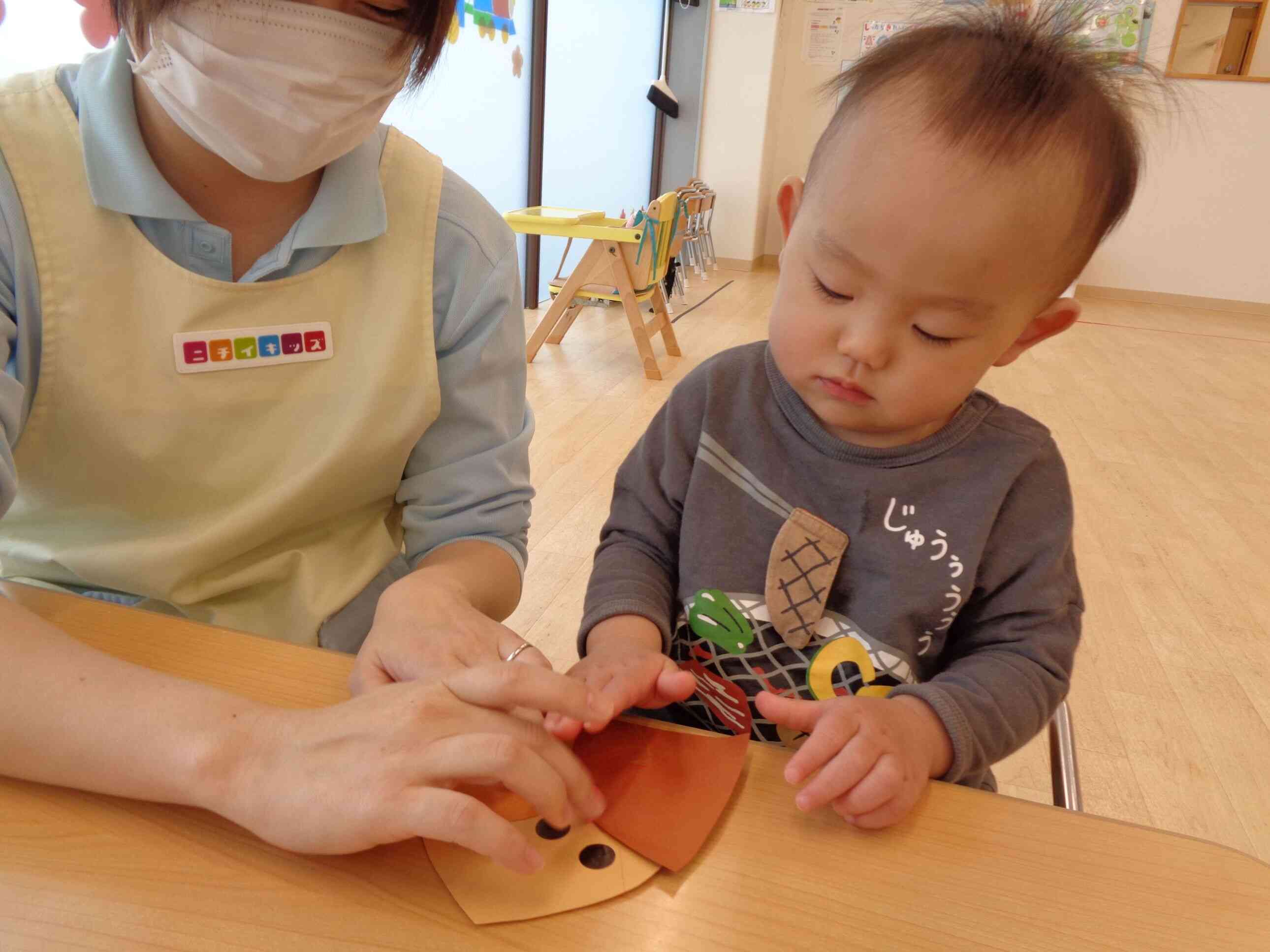 ５月の製作♬あひる組（１歳児）
