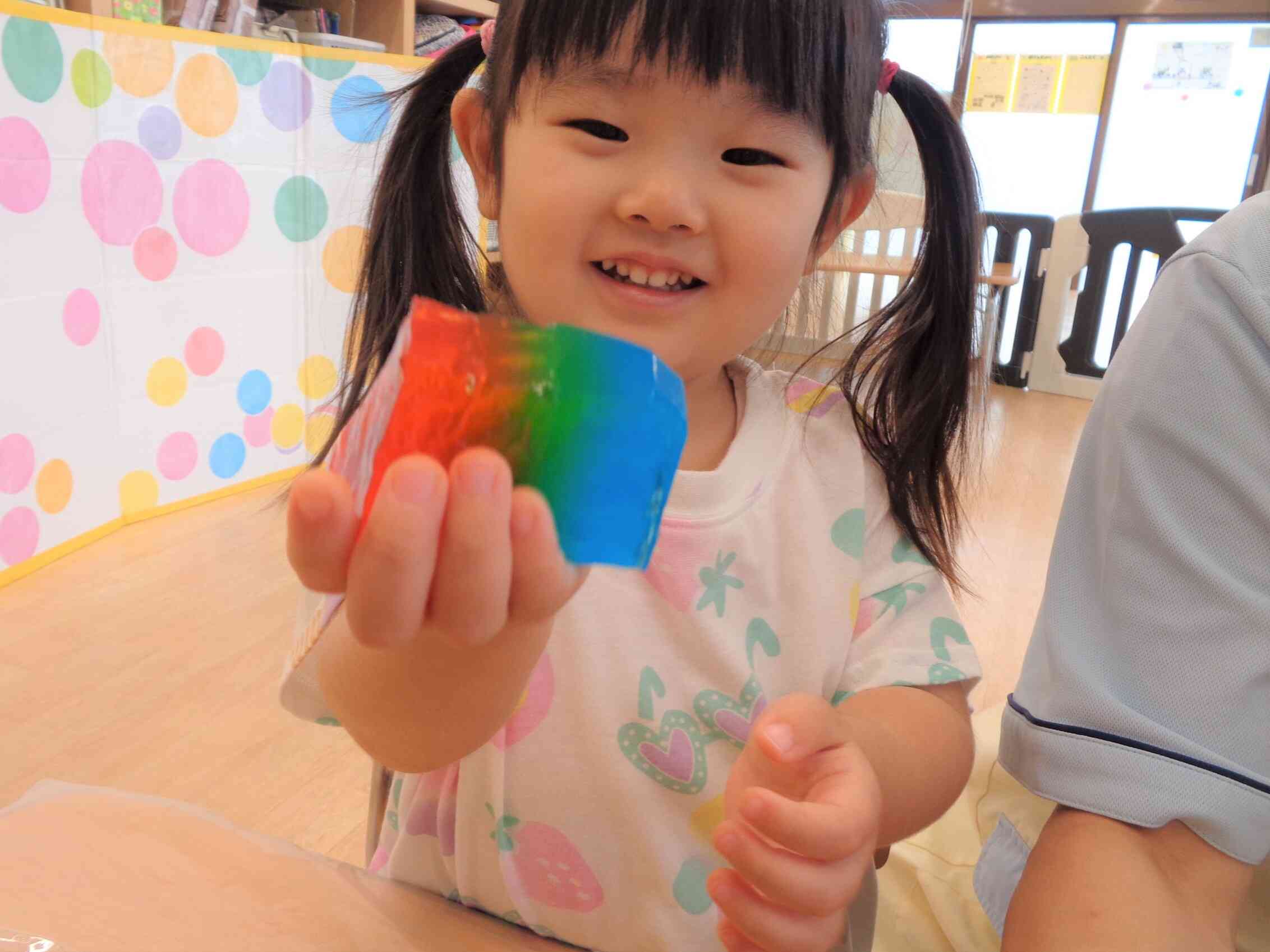 ３色の寒天ゼリー！とても綺麗ですね！