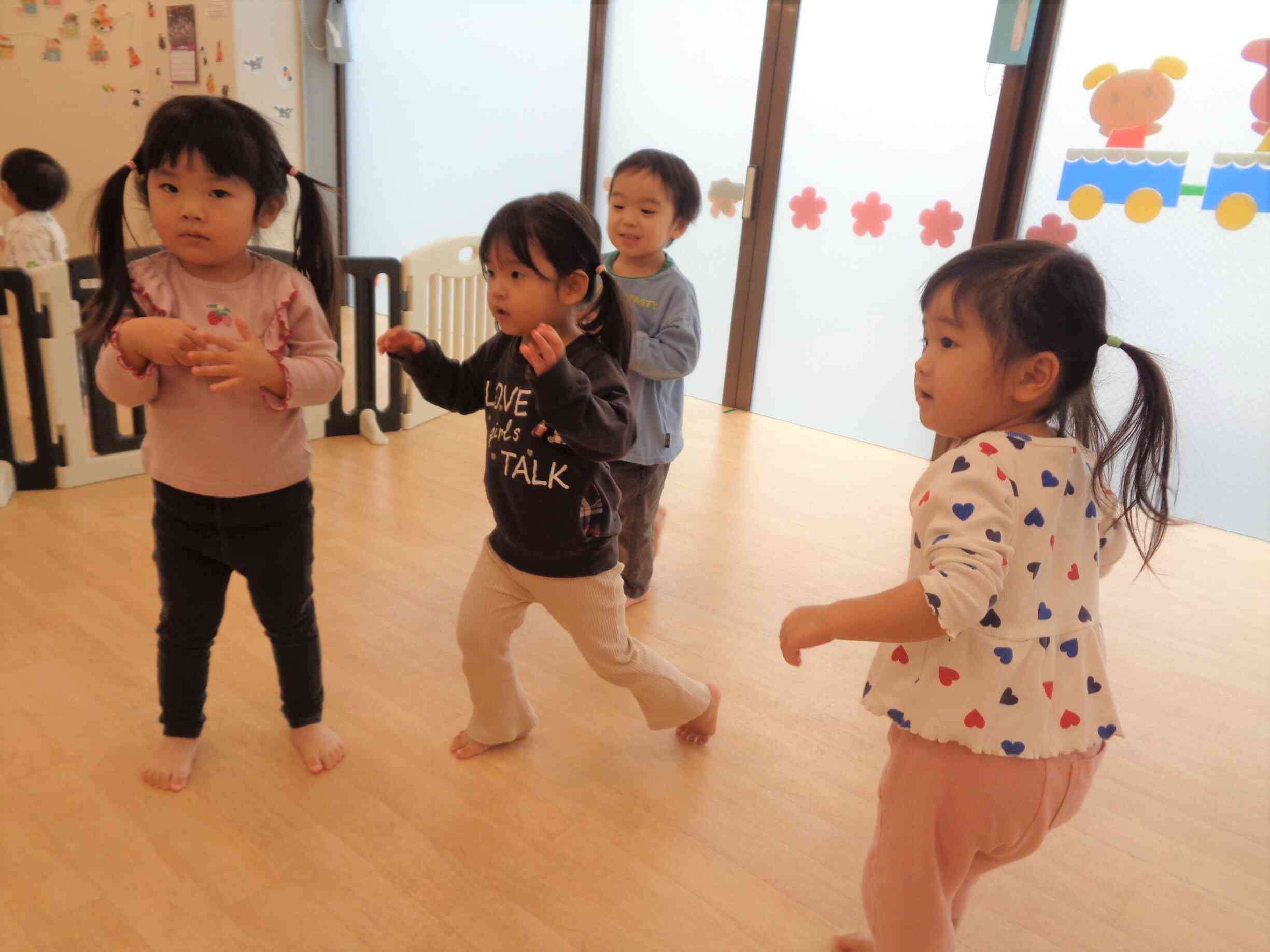 おもいっきり!ダンス・ダンス・ダンス♬