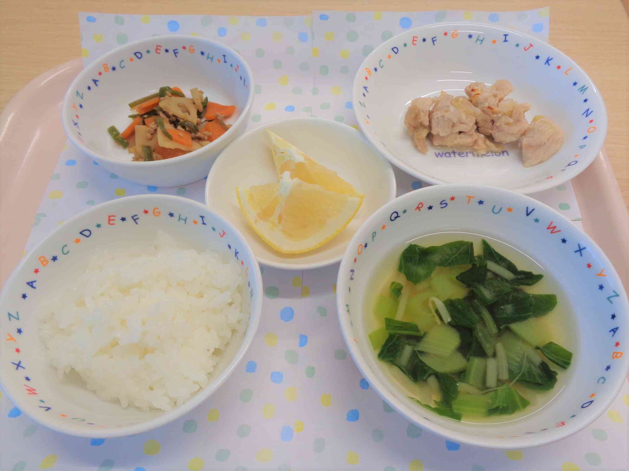 １０月２３日の給食