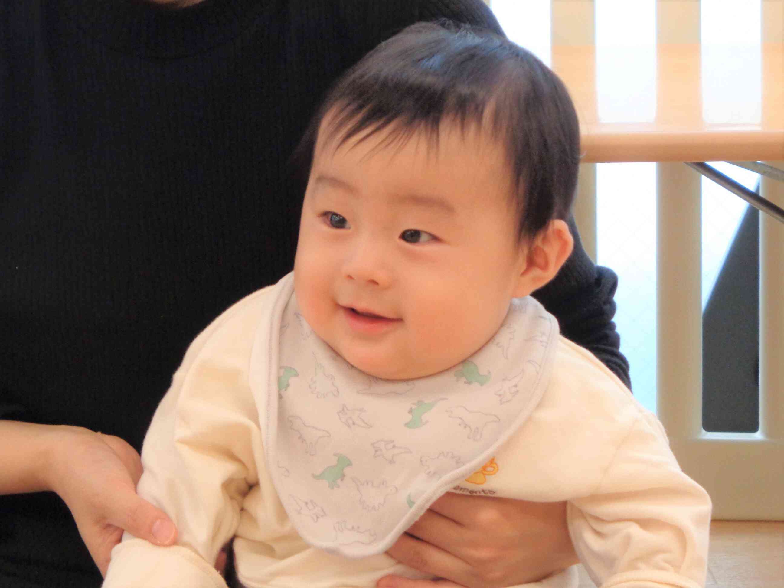 英語の先生の動きや歌にノリノリのお友だちでした♬ ２回目のご参加ありがとうございます★