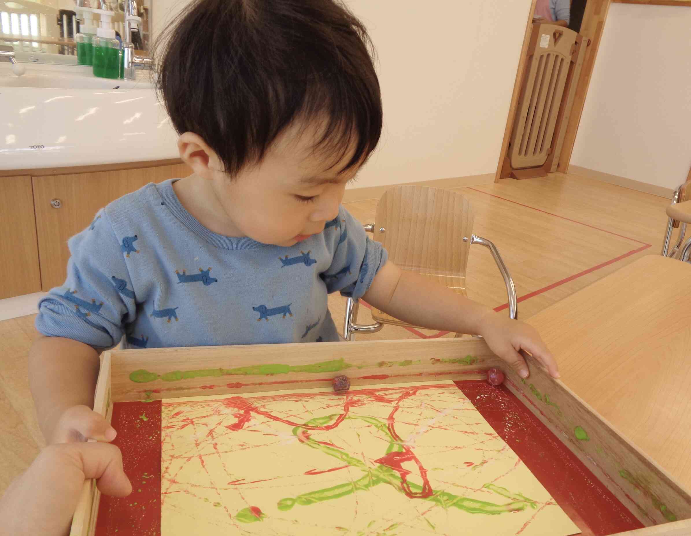 ボールを2つ使ってころころ転がしたよ⭐️