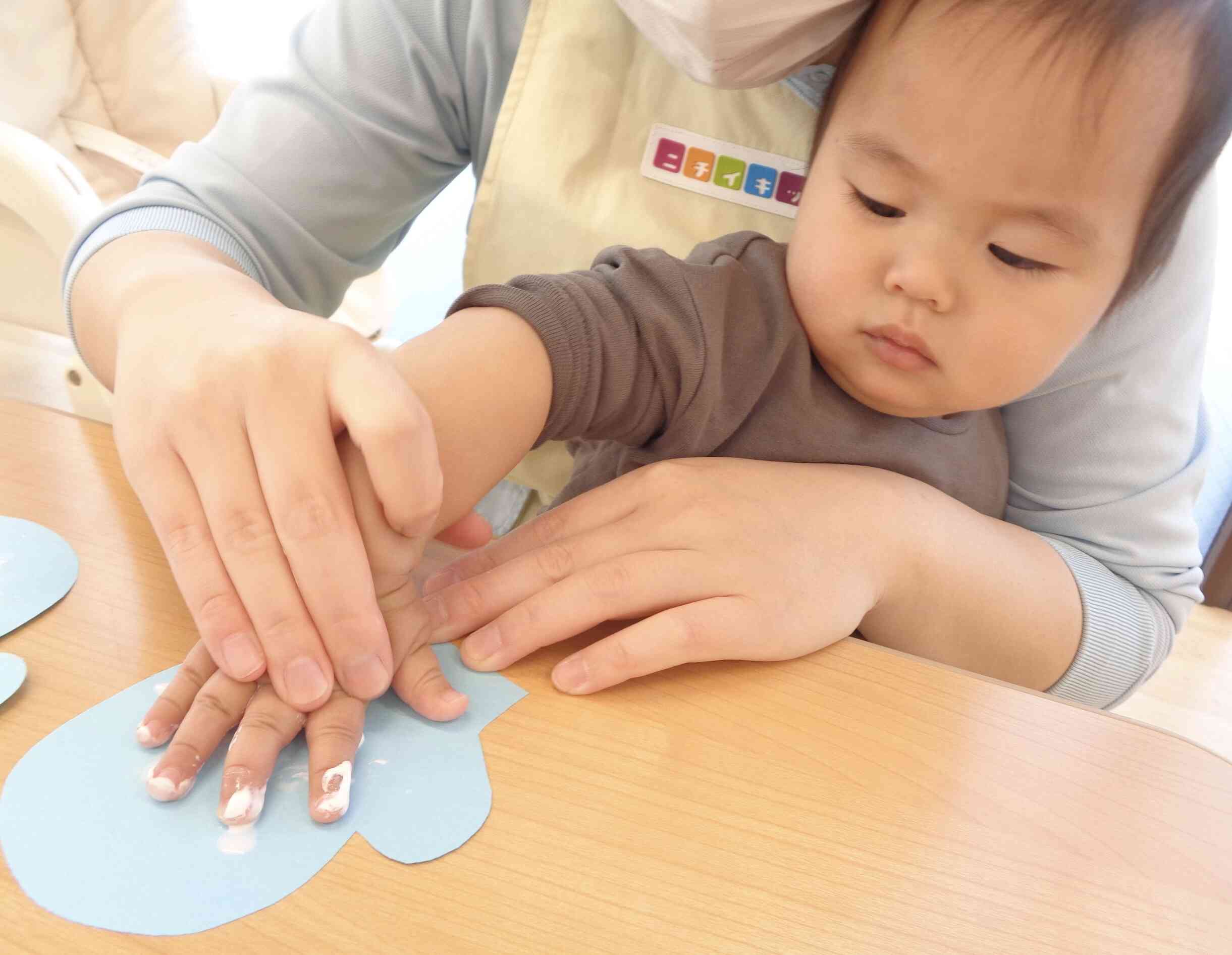 ひよこ組（0歳児）12月製作♪