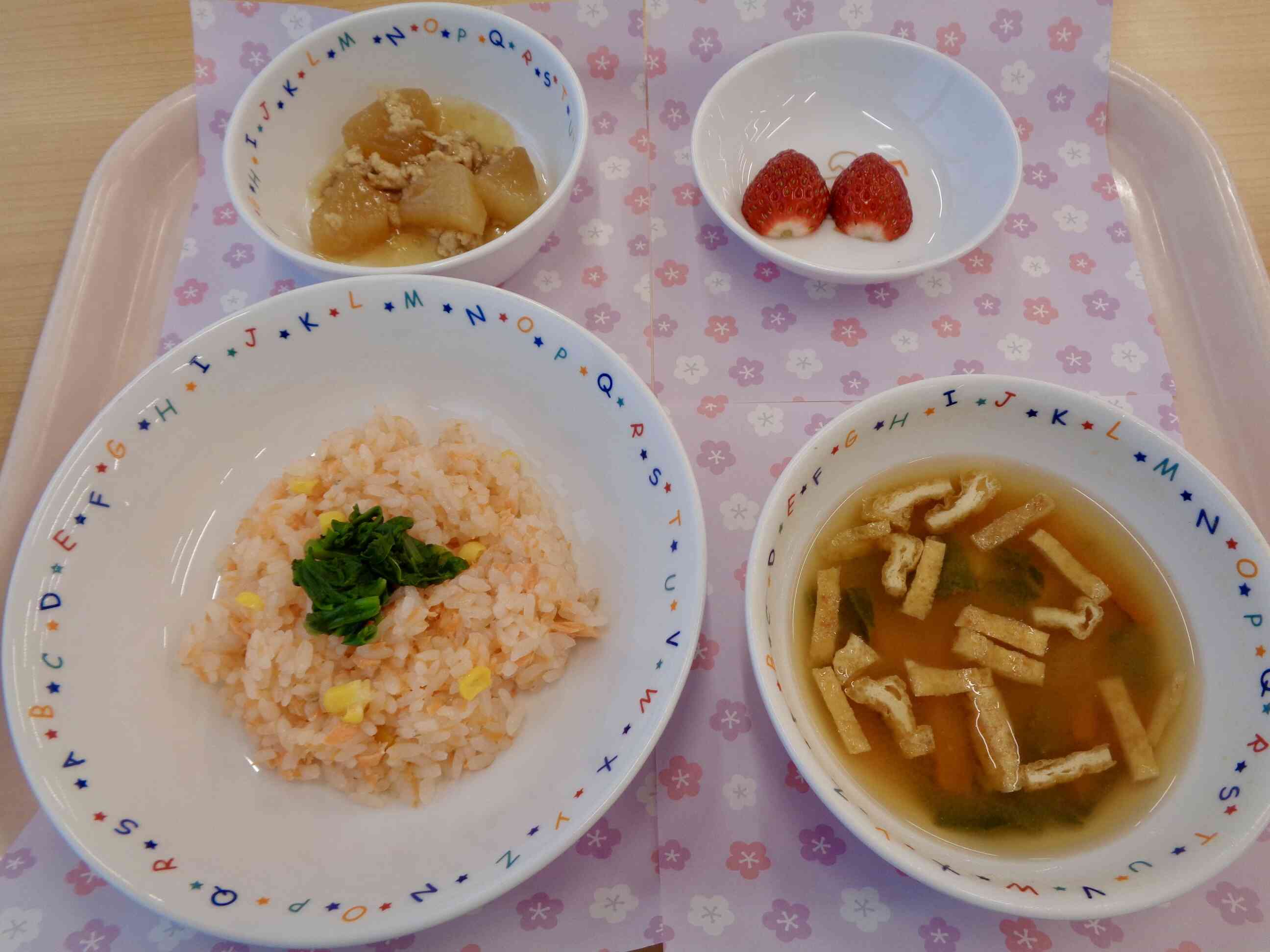 ３月３日の給食