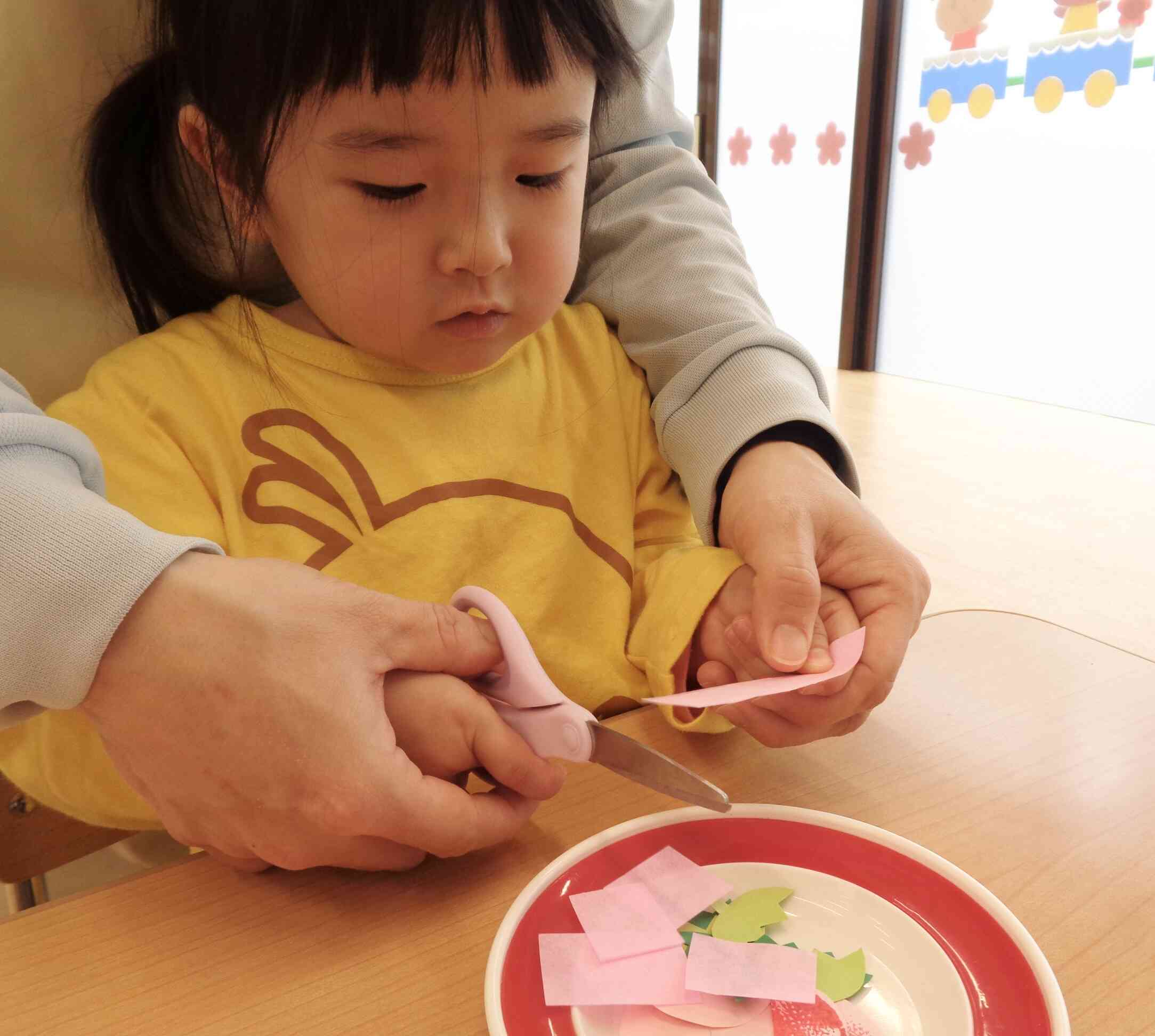 ちょっきん、ちょっきん♪