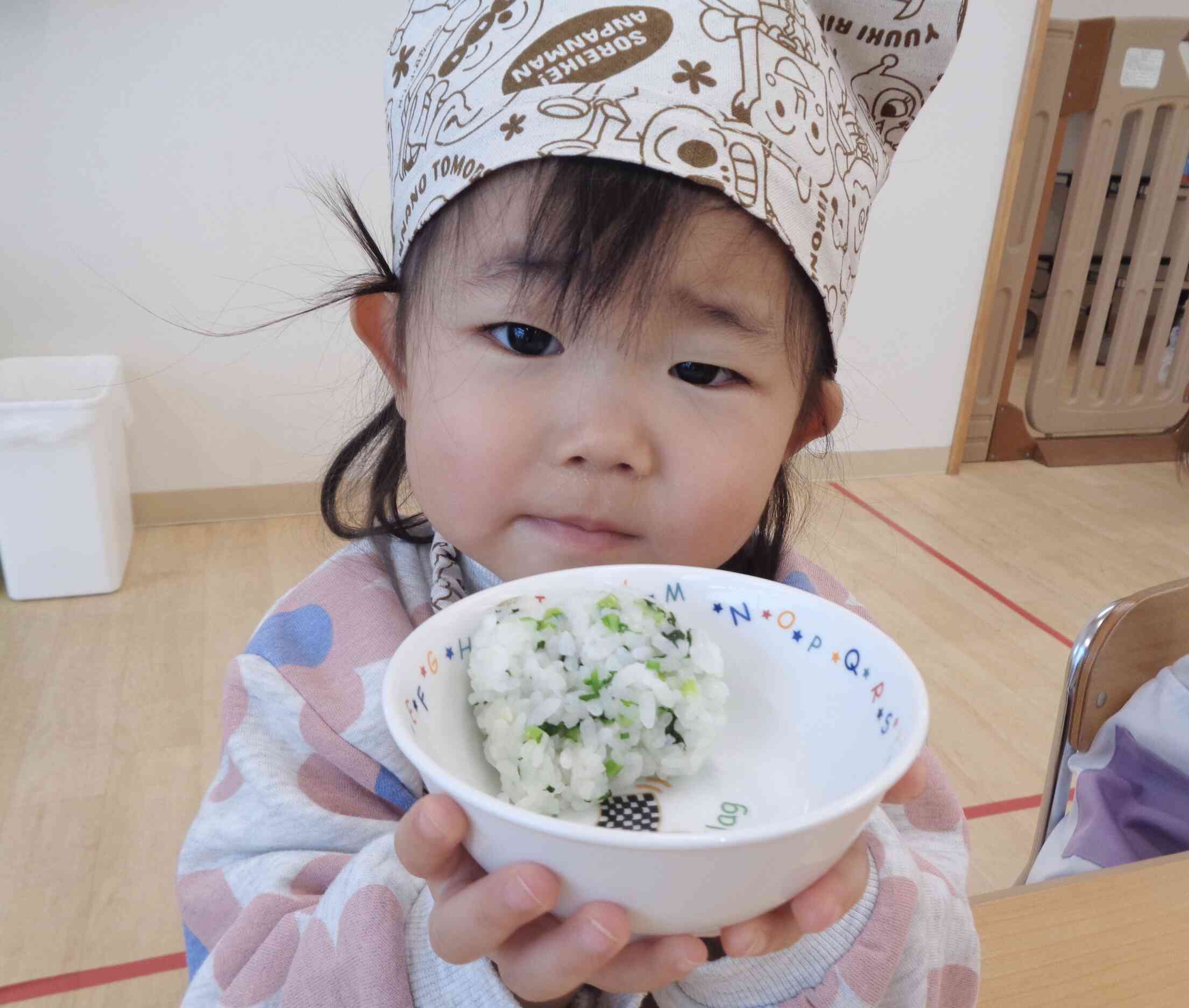 月に1回食育活動があります。七草おにぎりを作りました!