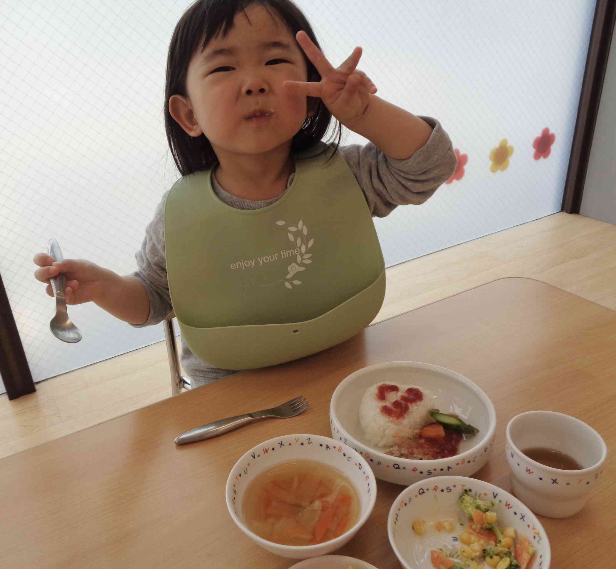 お誕生日給食とおやつの紹介です！