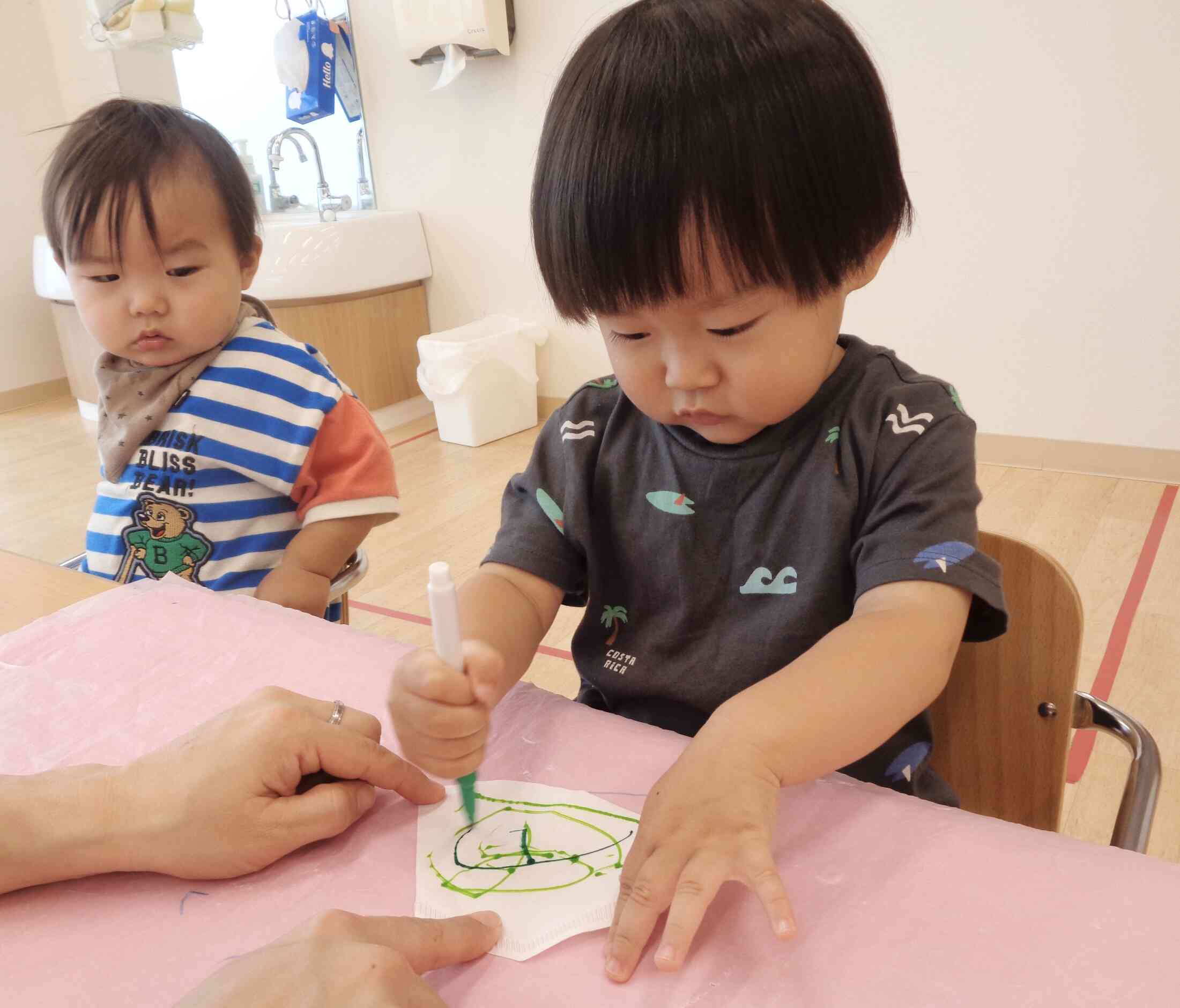 7月の制作♬あひる組(1歳児)