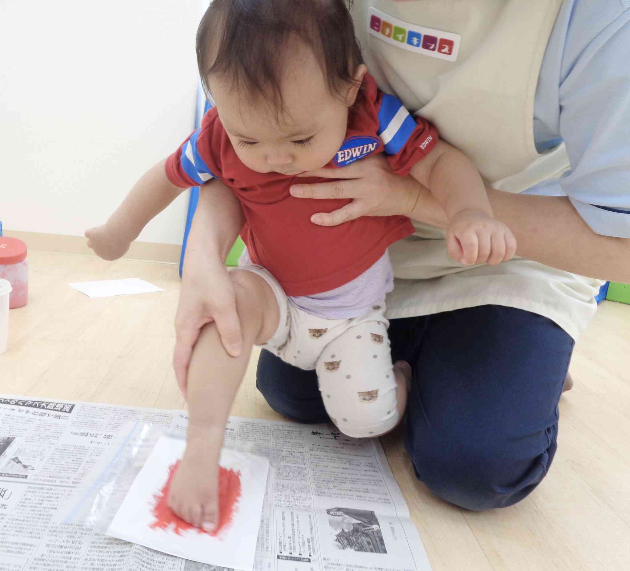 ８月の制作♪ひよこ組（0歳児）