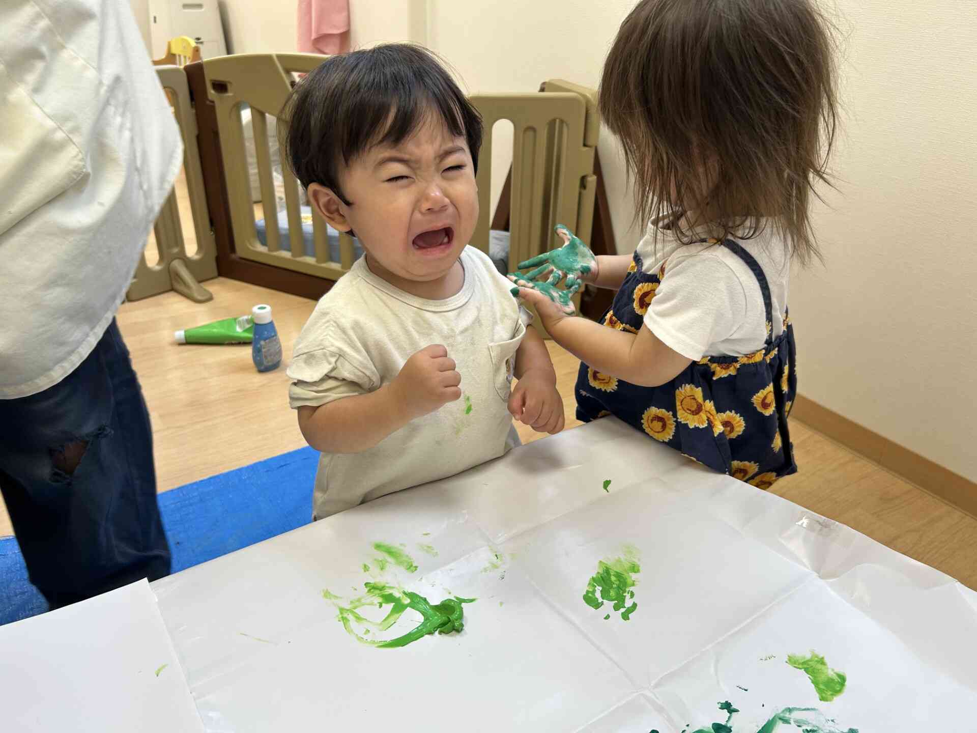 『手についちゃったよ～！！』