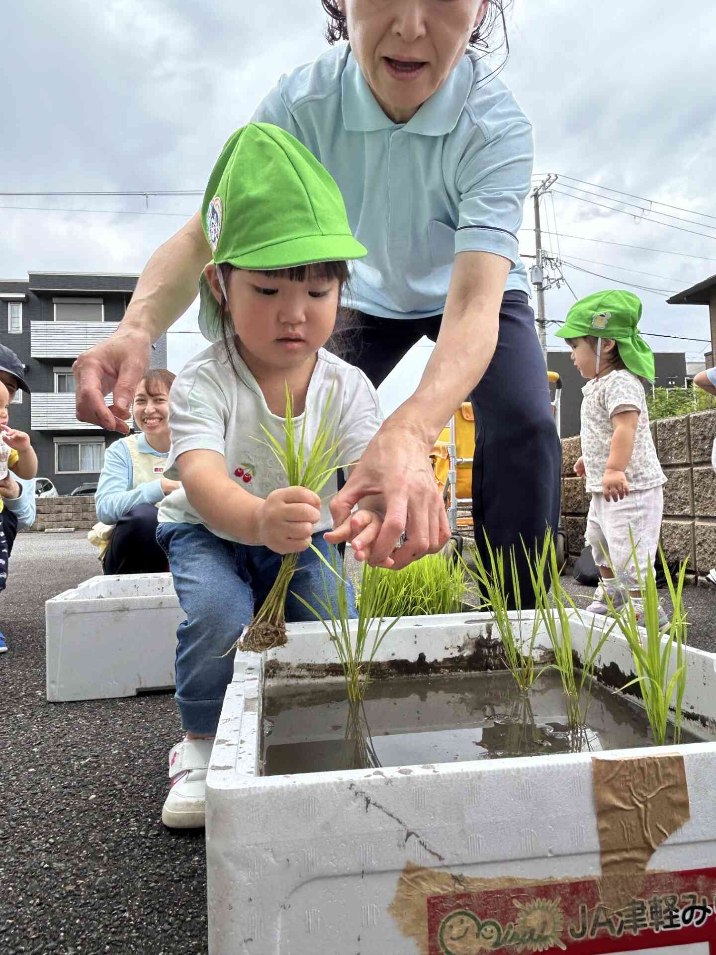 泥んこ気持ちいい?