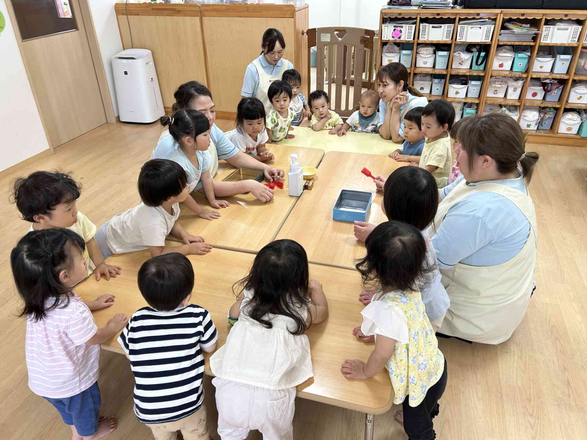 感触あそび～全クラス～