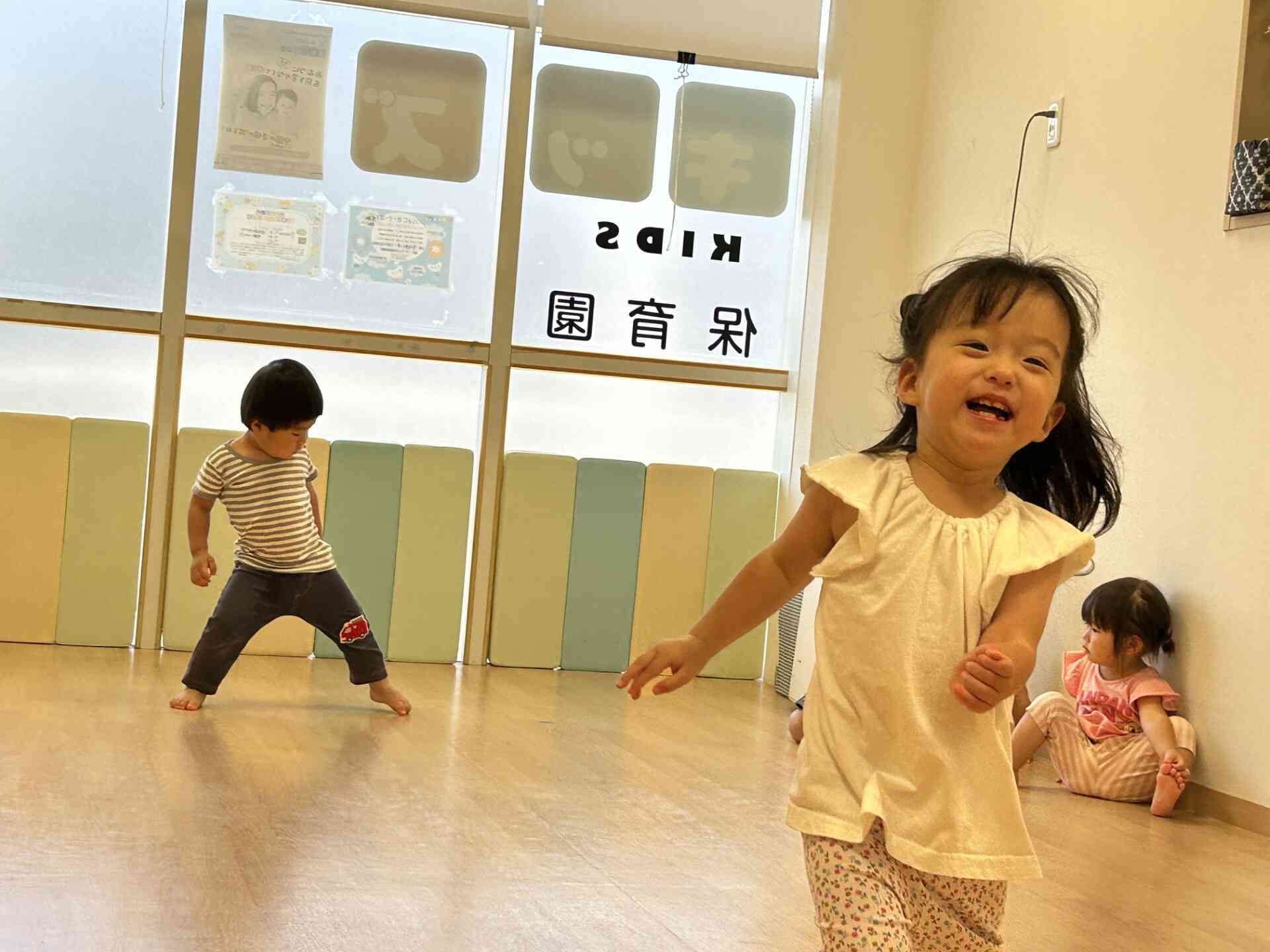 『ひゃはは、はしるのってたのしいね。』
