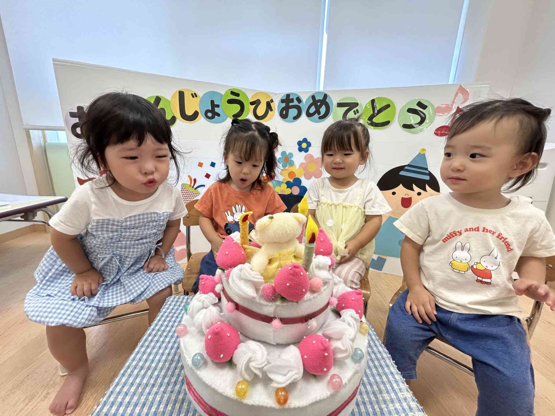 いつものケーキが戻ってきて主役のみんなも一安心です！