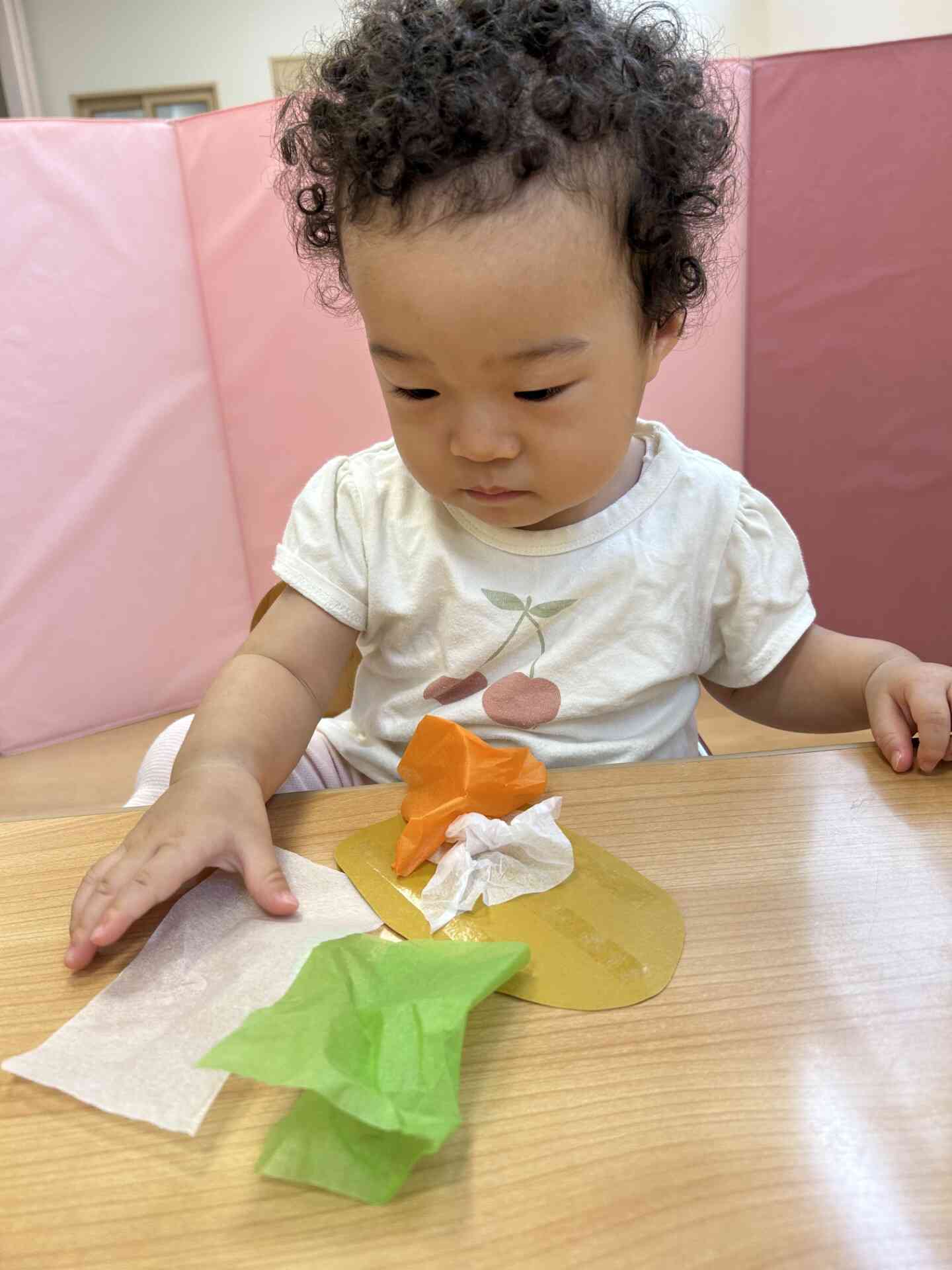 上手に丸めて台紙にペッタン