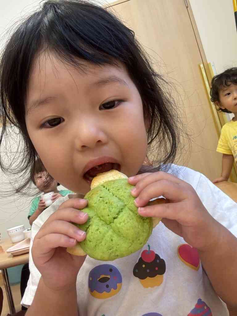 豪快にいただきま～す！
