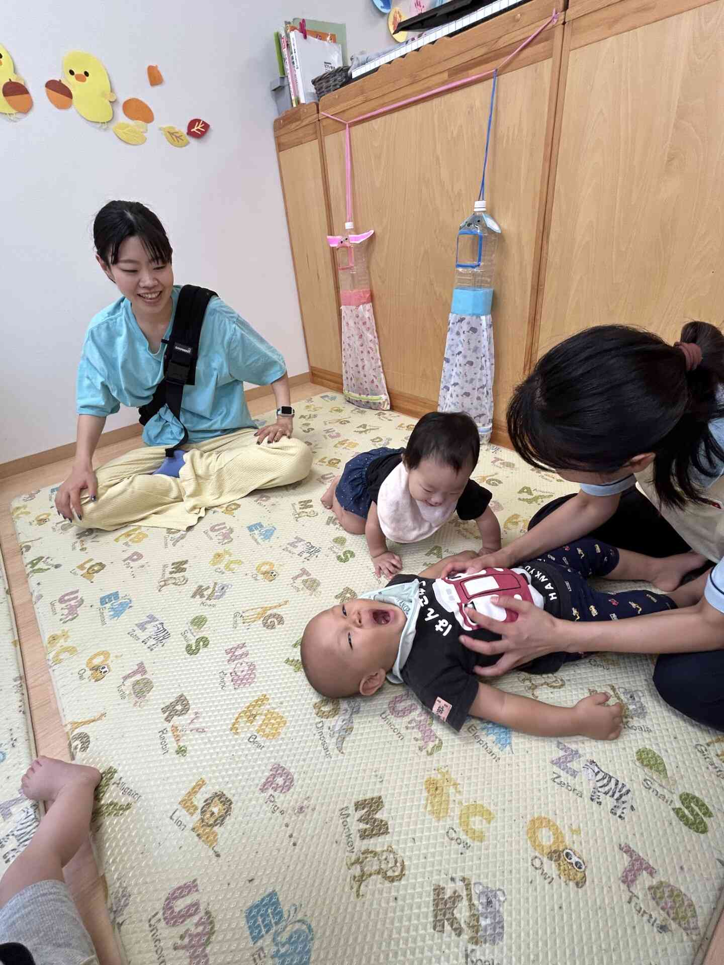 お次はふれあい遊び!