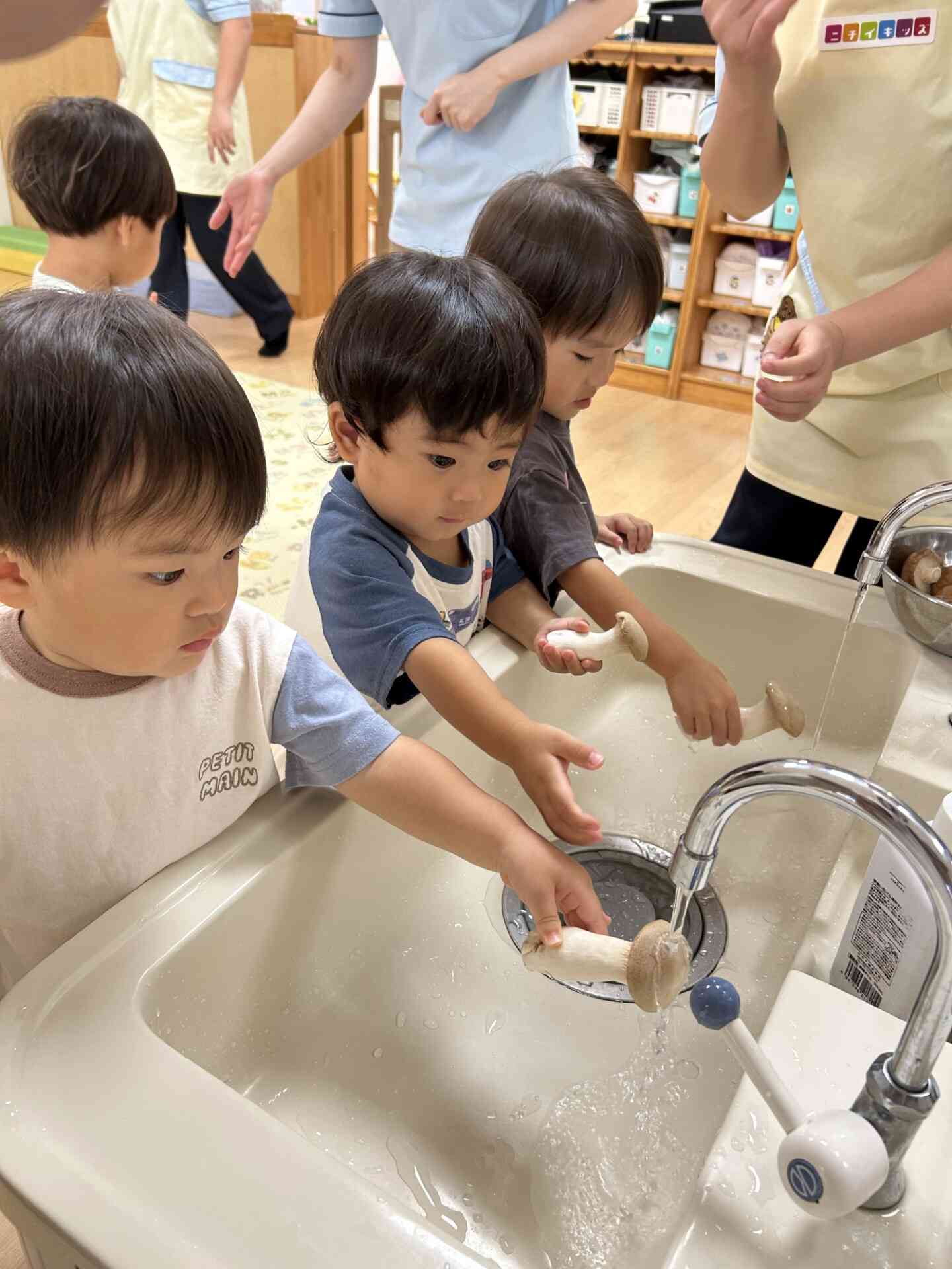 《よーし、お手伝いするぞ!》