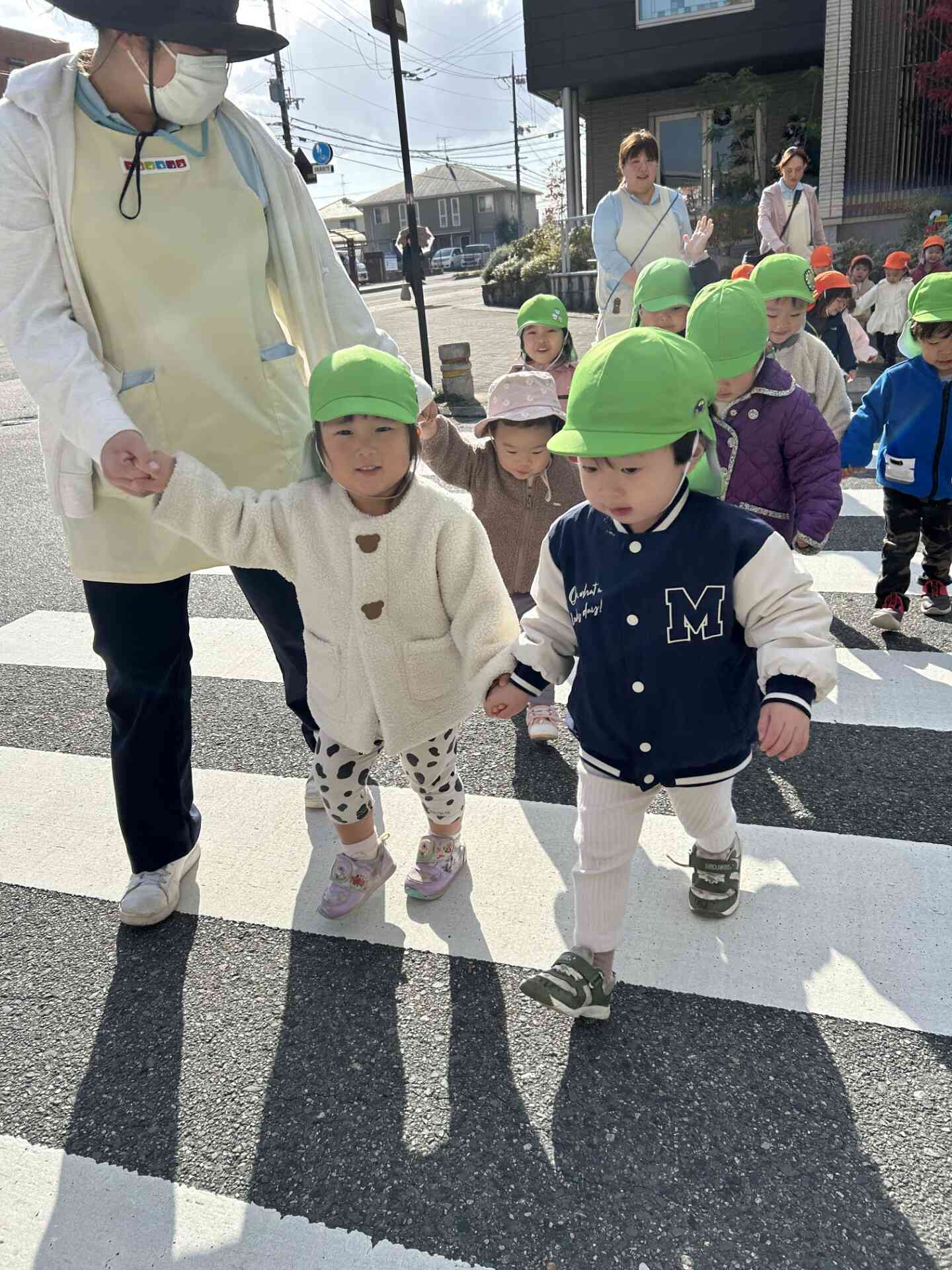 みんなで元気に歩いて行ってきましたよ!