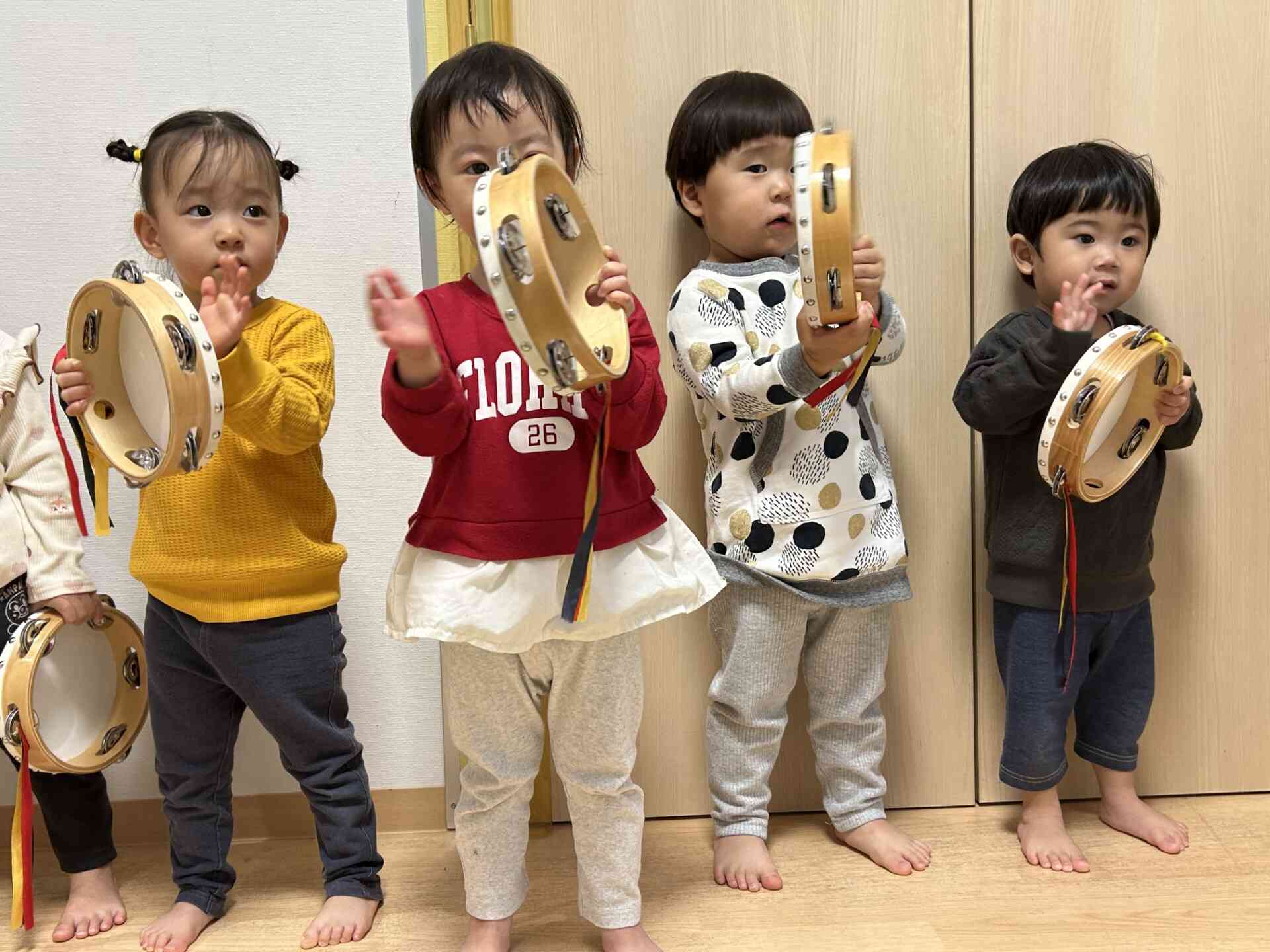 タンバリンで合奏だ〜