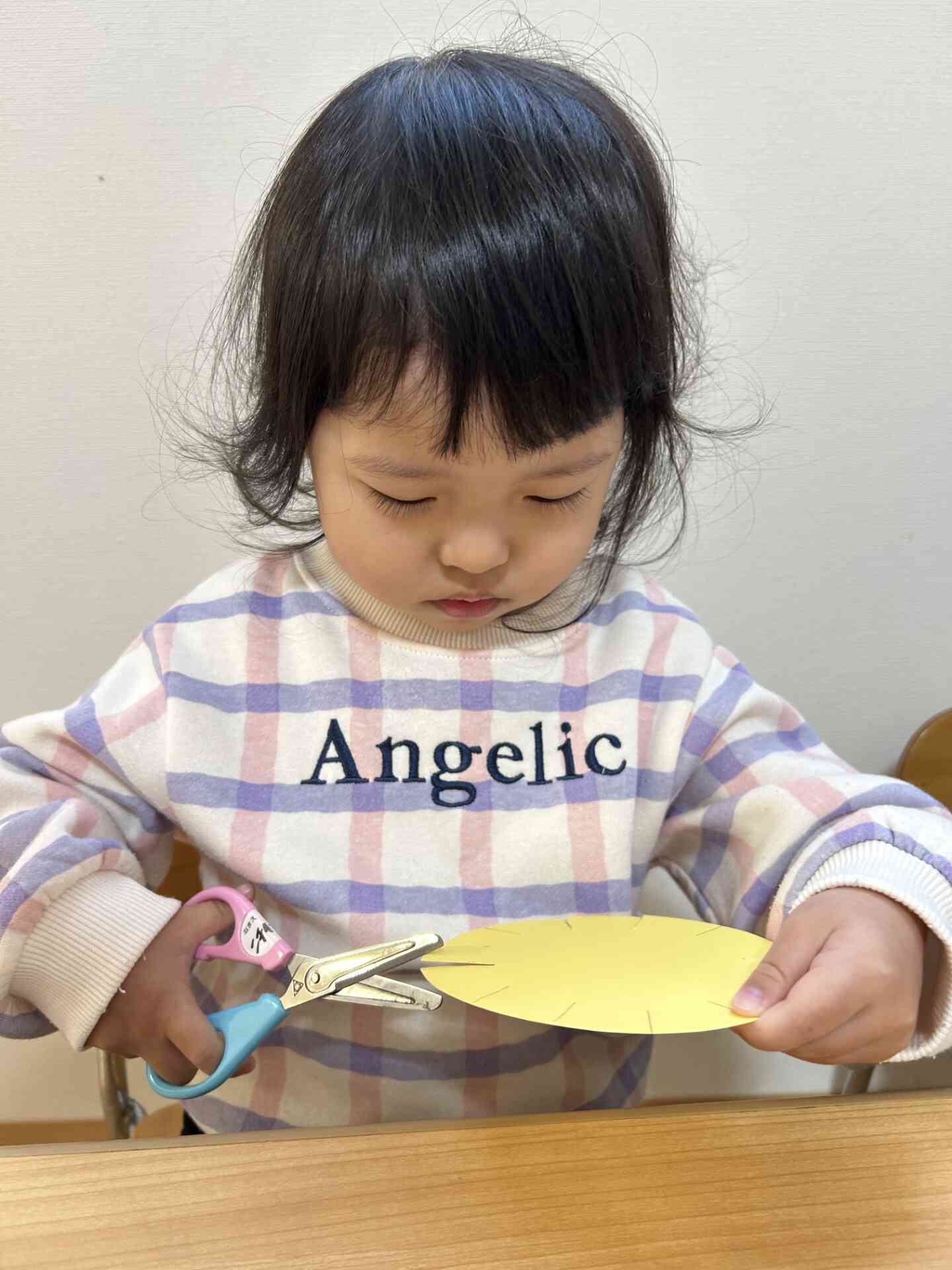 集中して切っていましたよ。