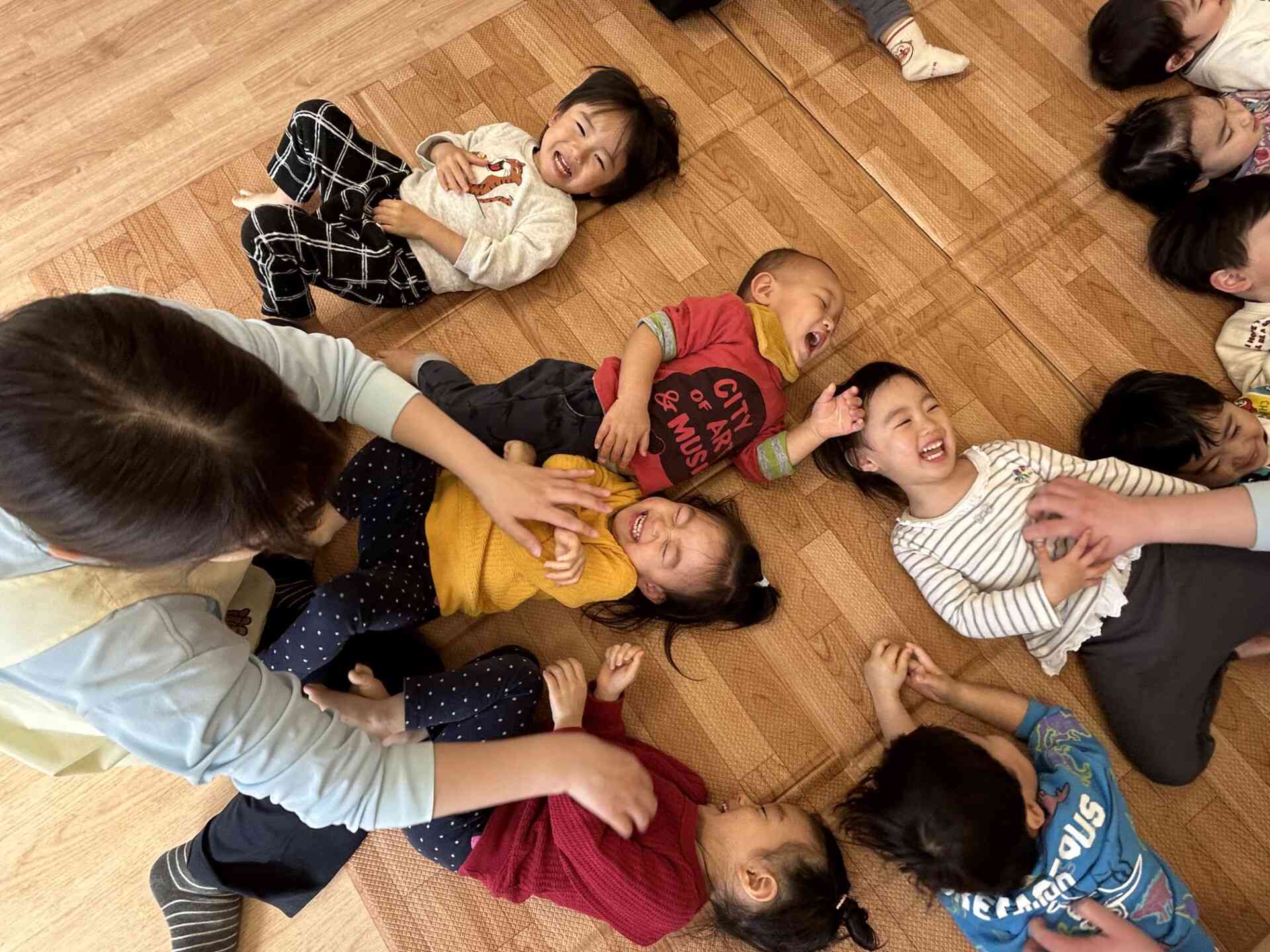 ふれあいあそびでいい笑顔！