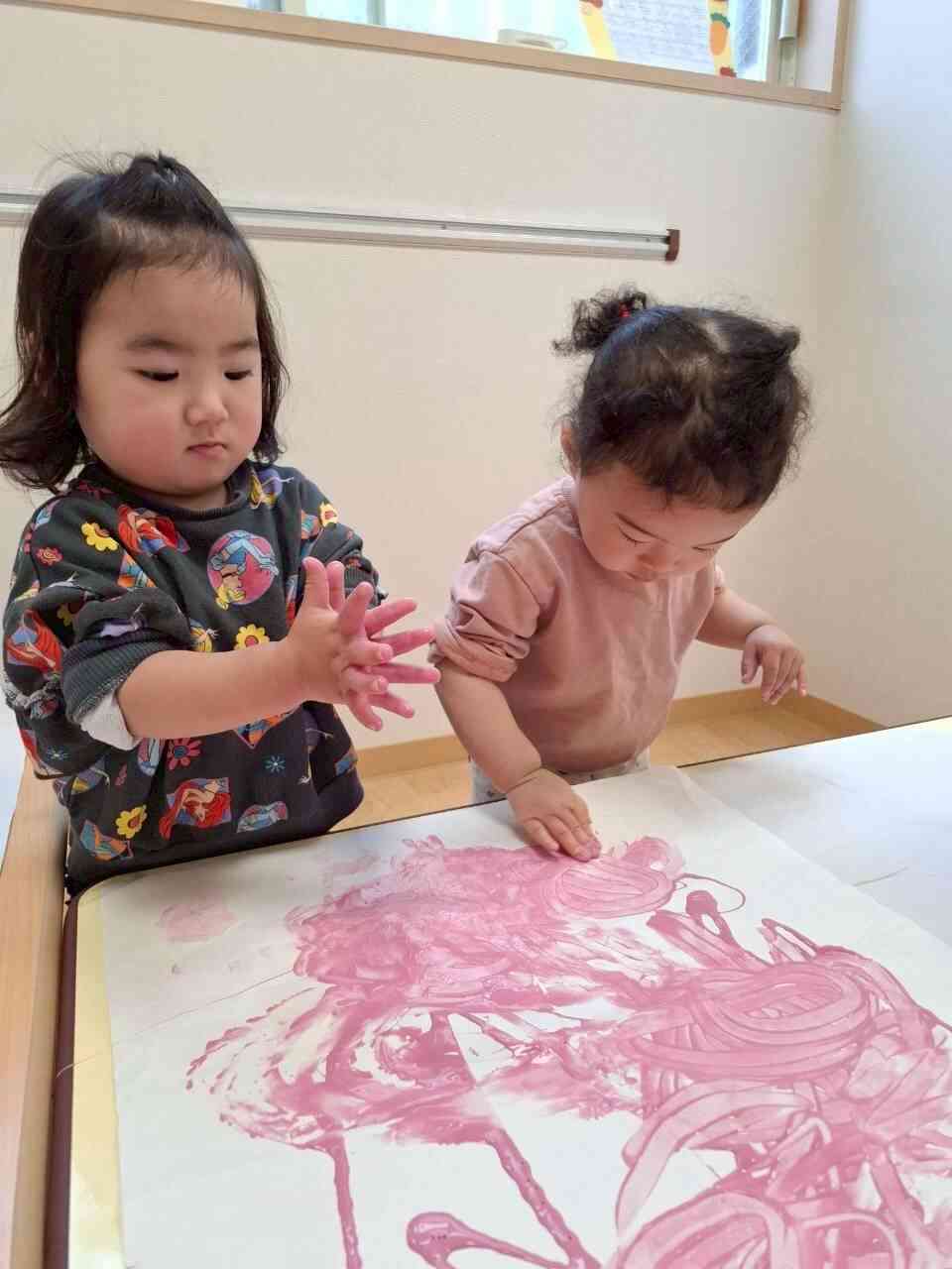 大好きなお友だちといっしょに楽しんでます♪