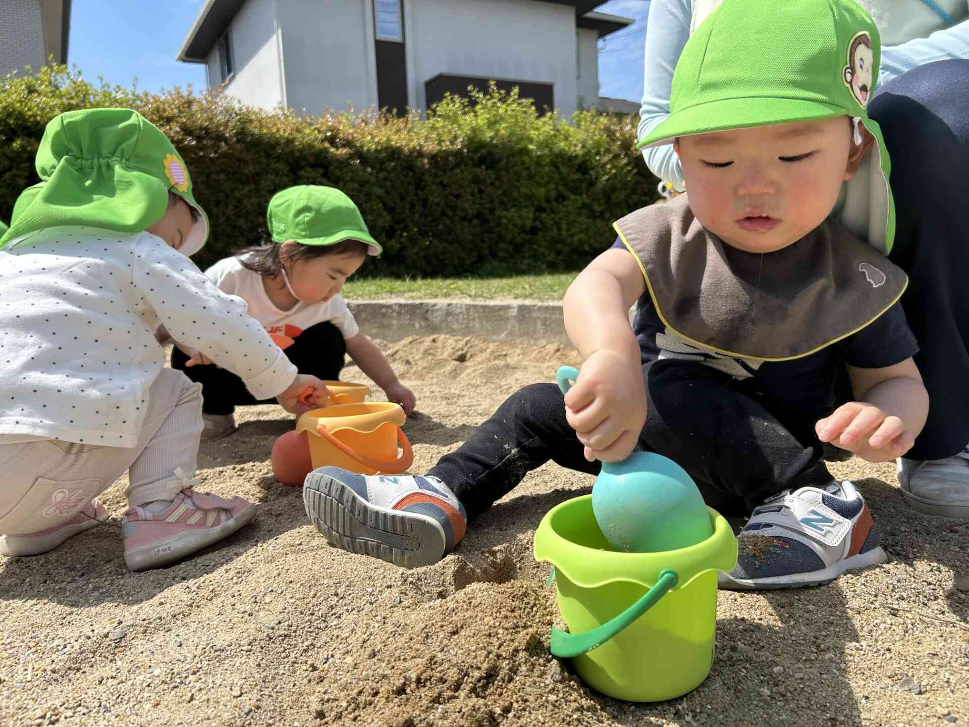 初砂場遊び〜あひる組〜