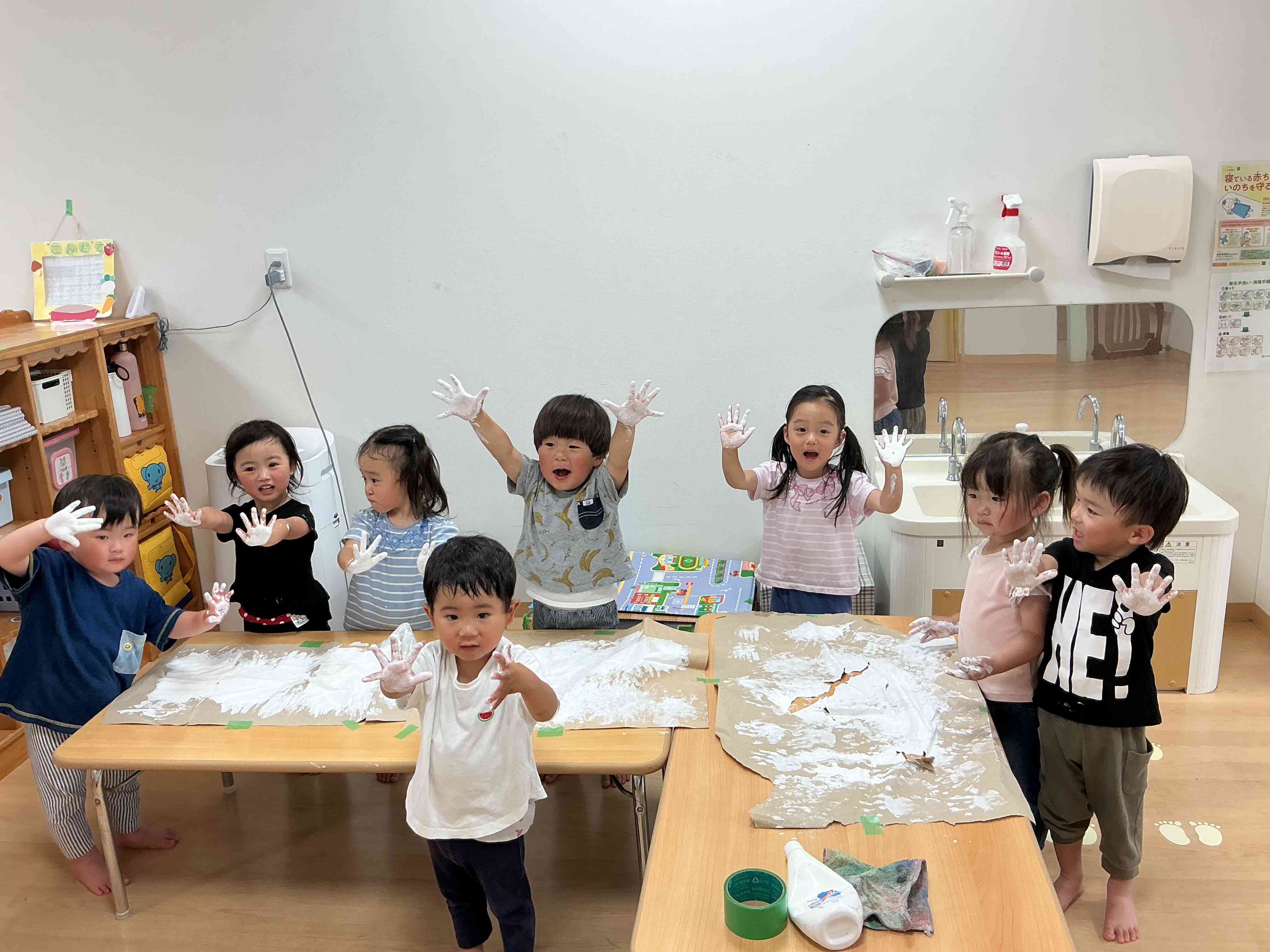 お手手真っ白〜とみんな嬉しそうでした!