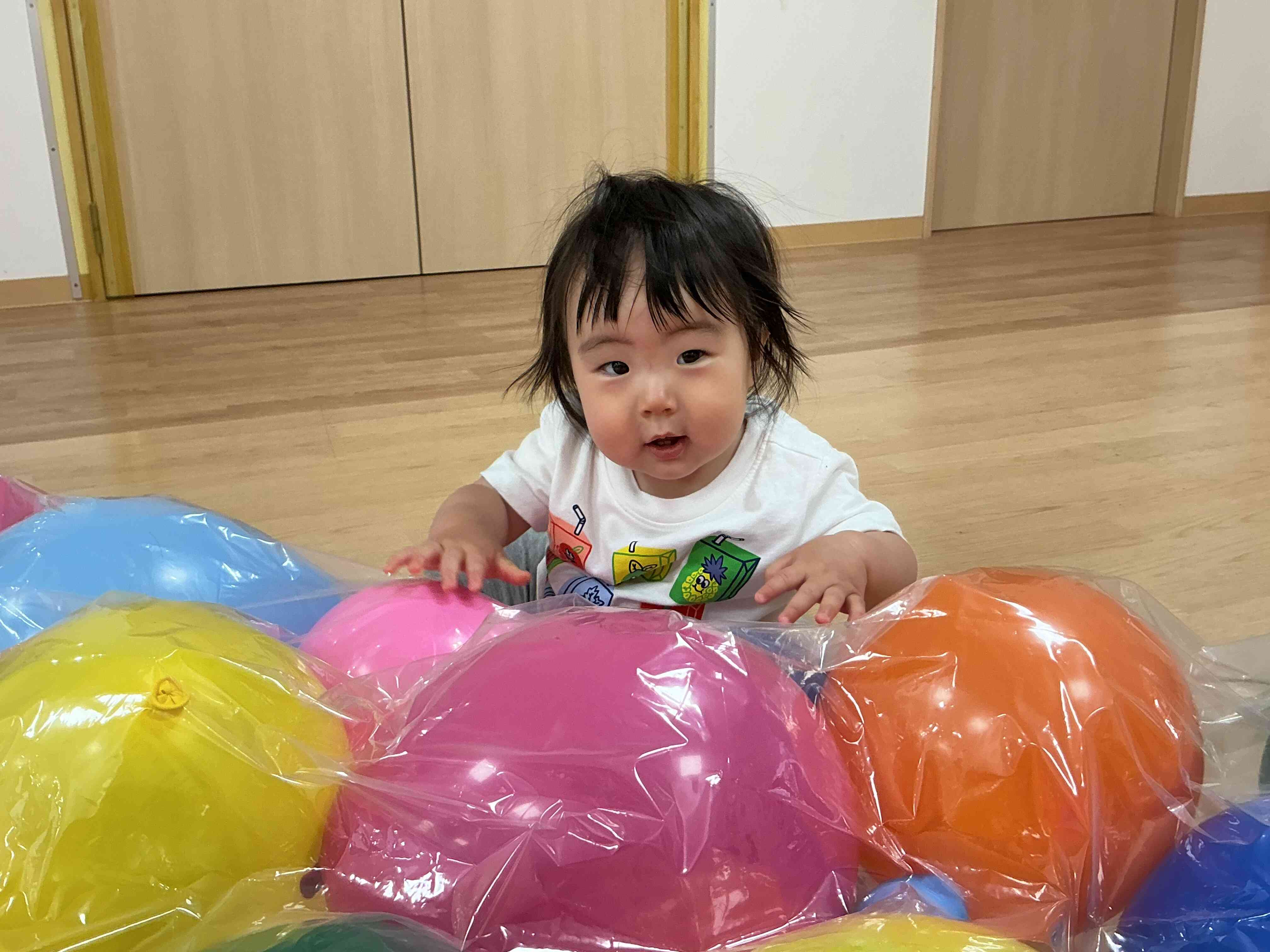 ひよこ広場〜感触遊び〜