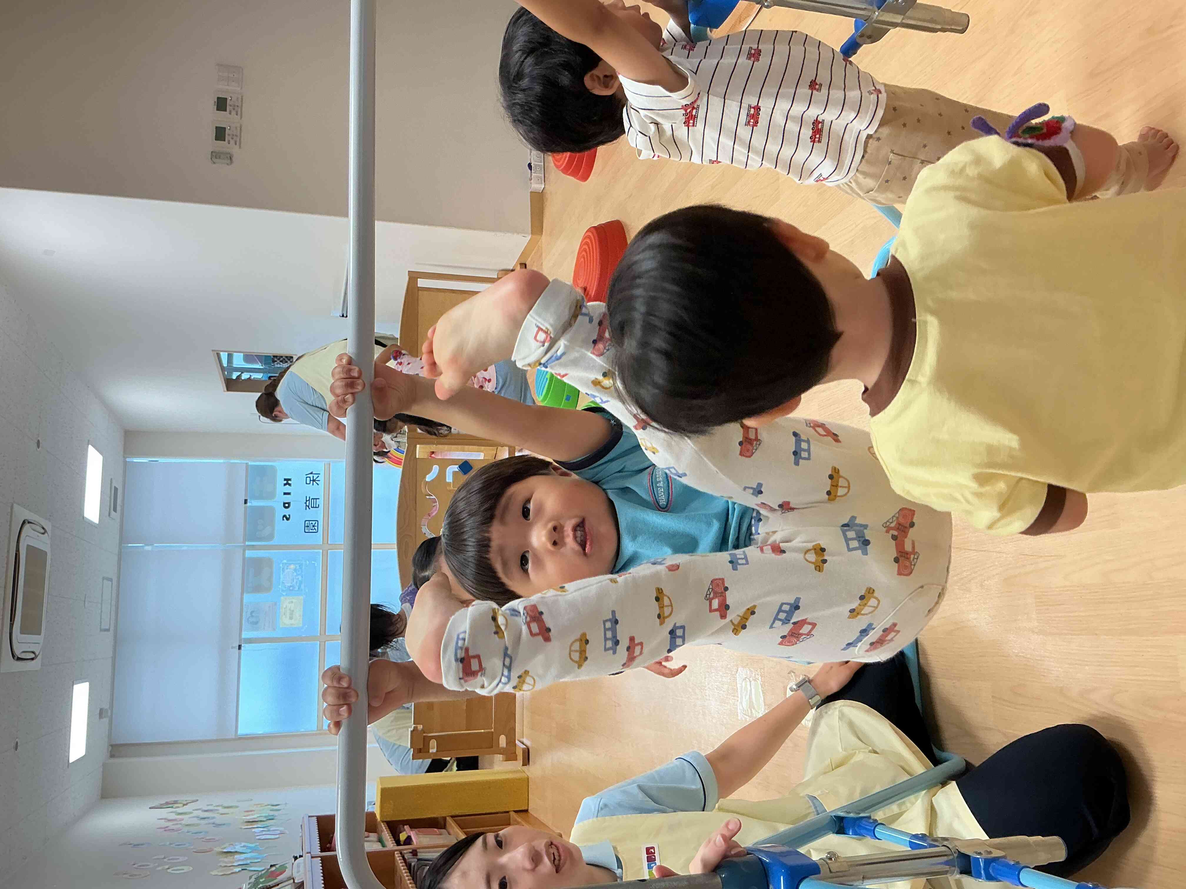 こんなに足が上がるんだよ