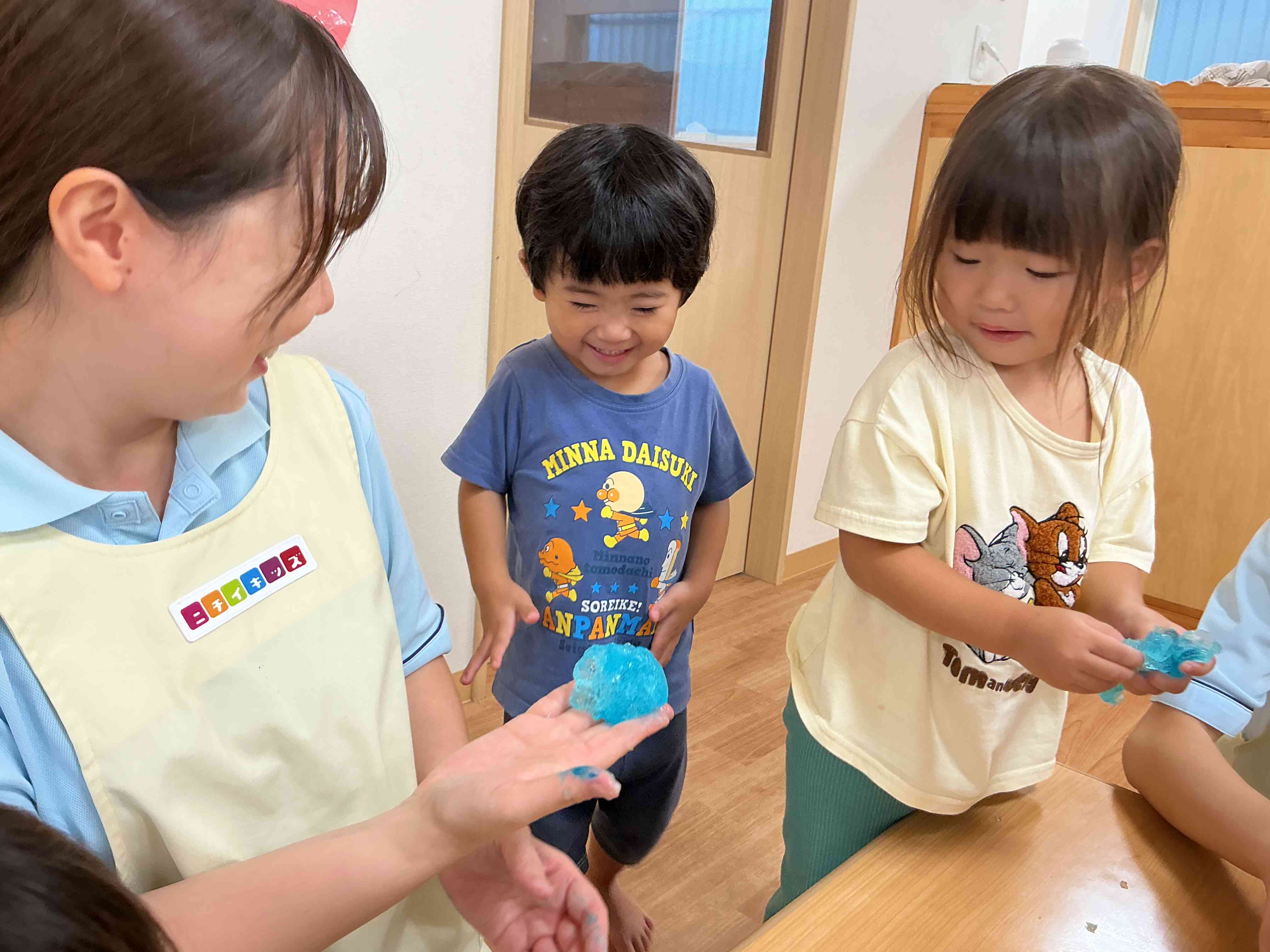 きれいなスライムボールの出来上がりだね!