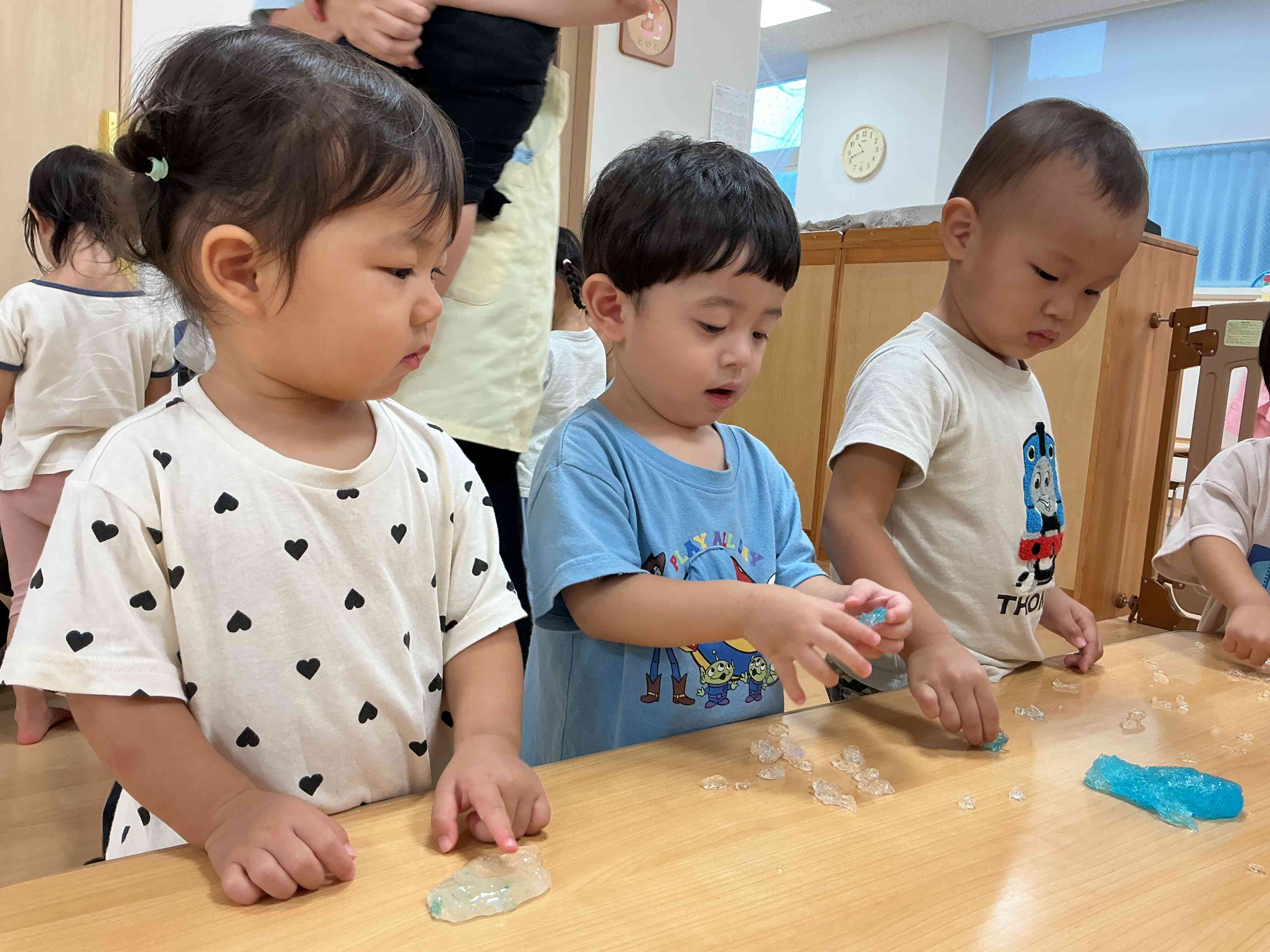 小さくちぎってみよう!