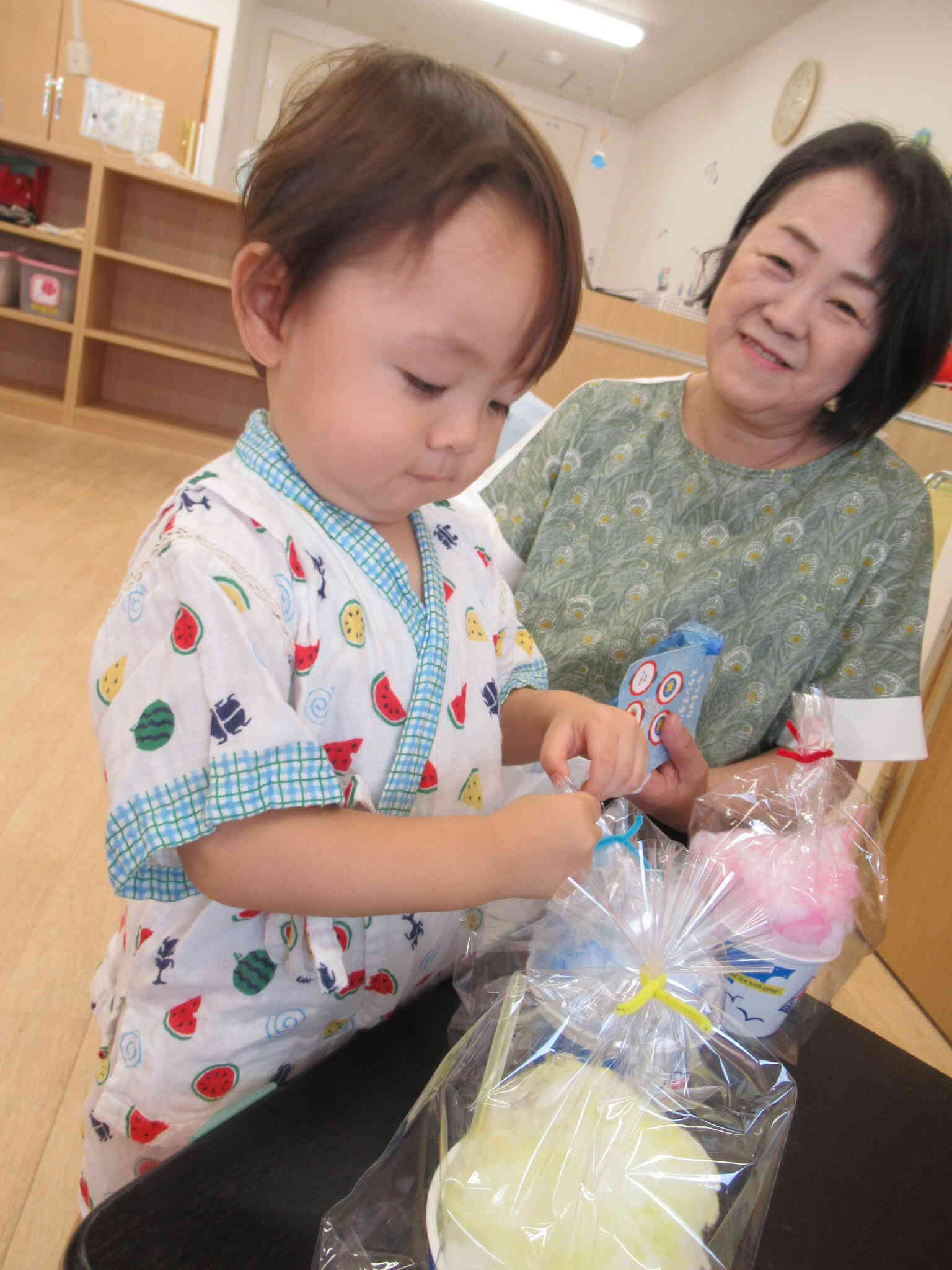「何色にしようかな」