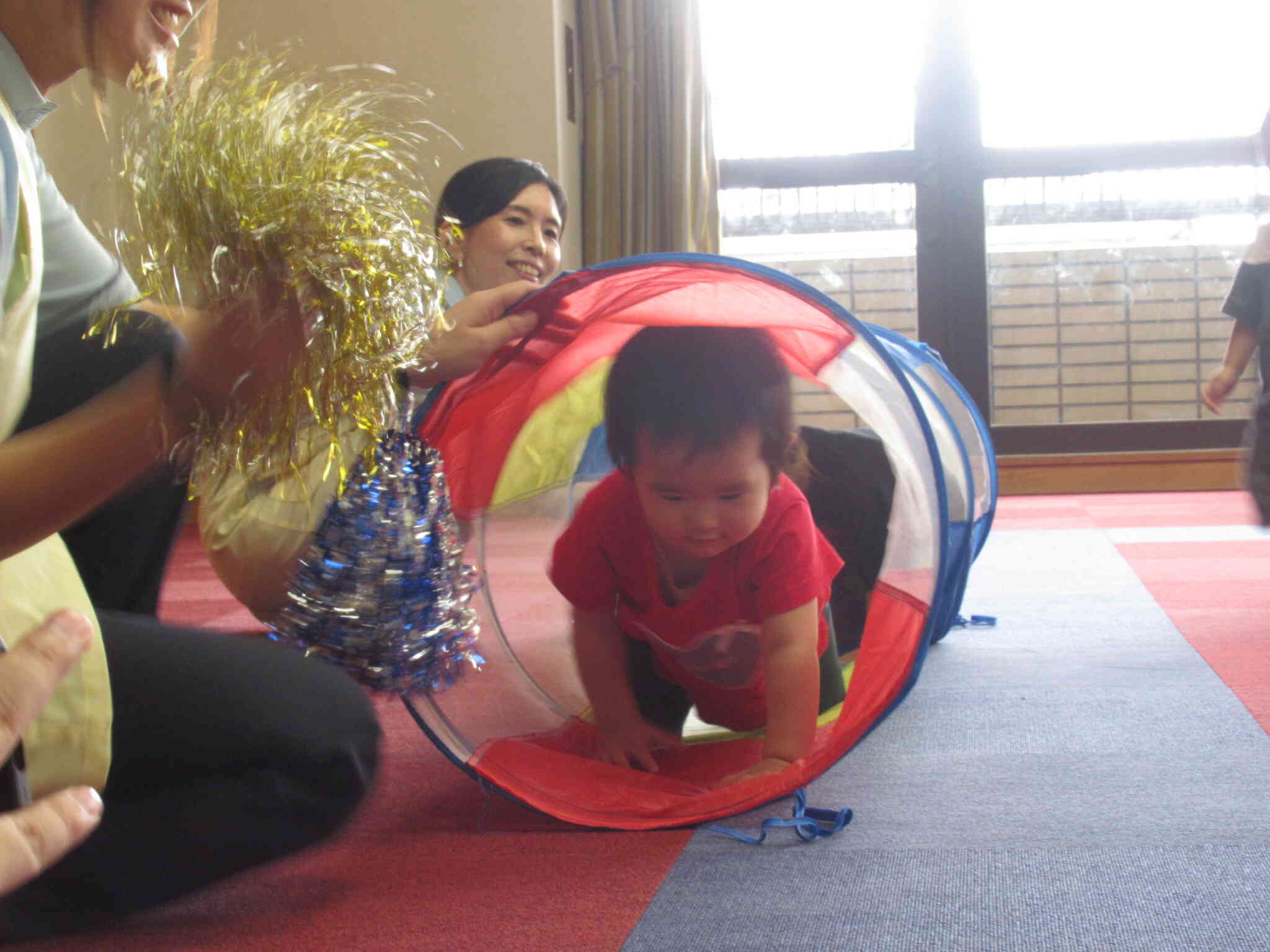 サーキットあそびでトンネル！　がんばって～