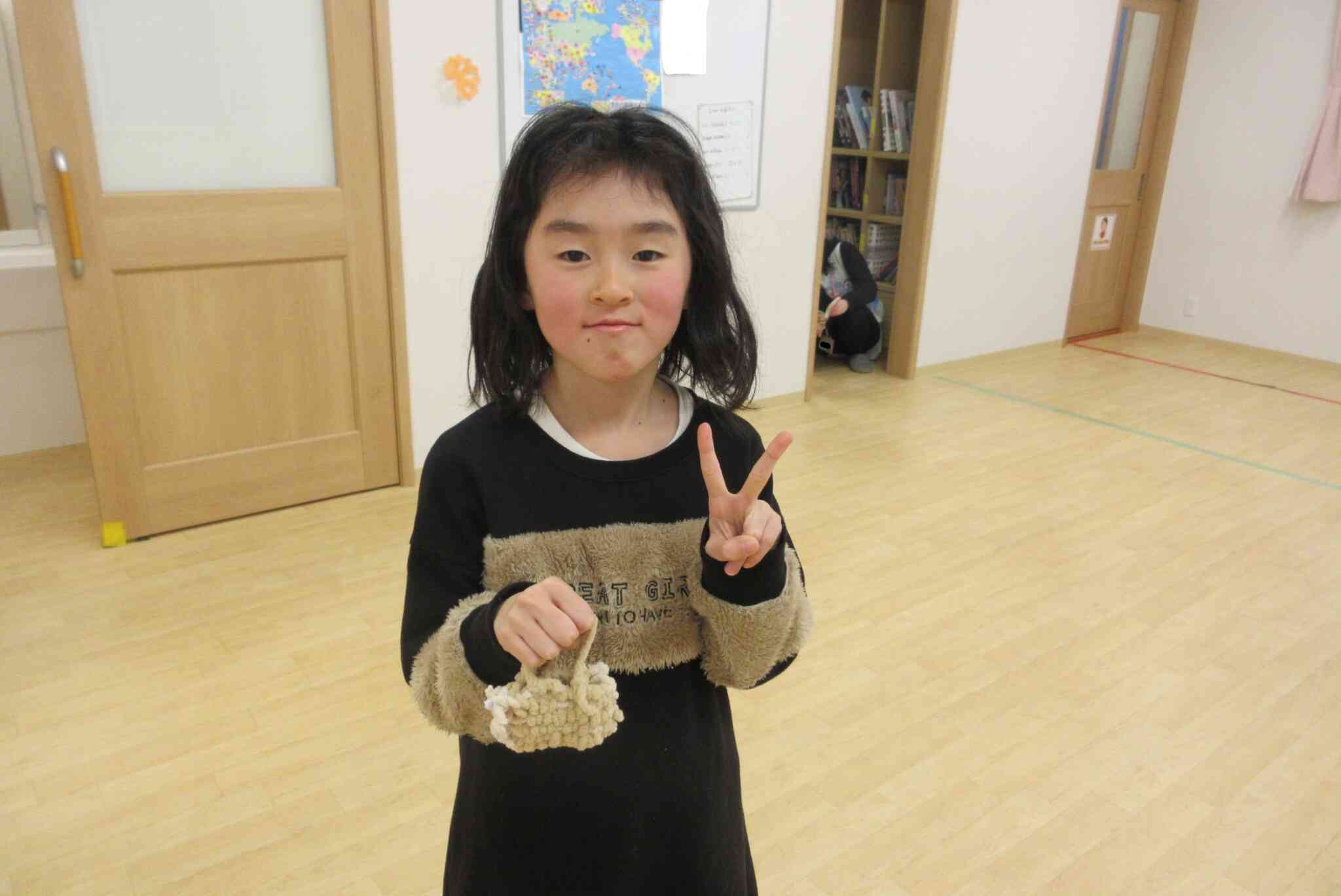 毛糸でミニバッグ作ったよ！