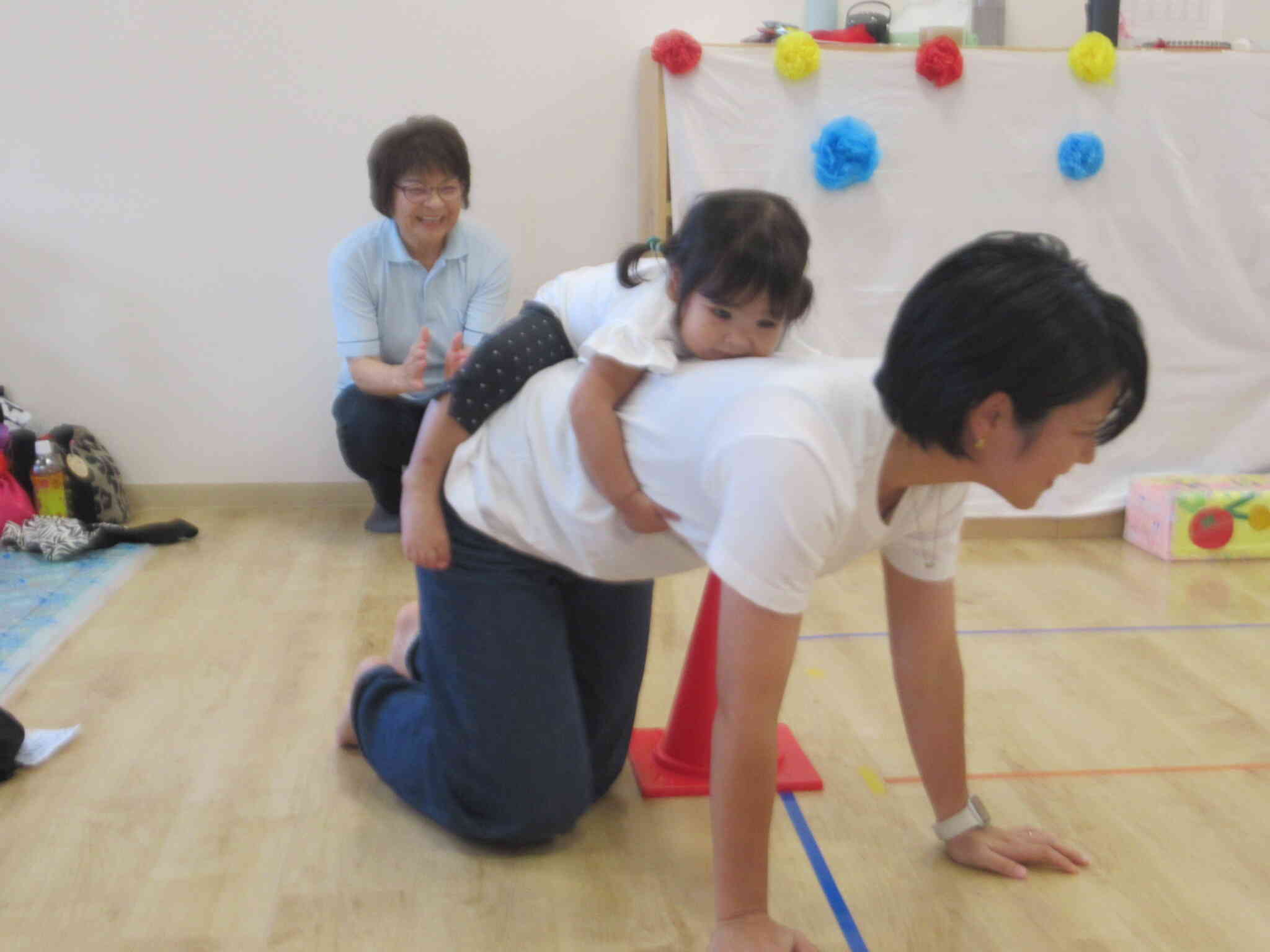 親子で動物なりきりレース♪