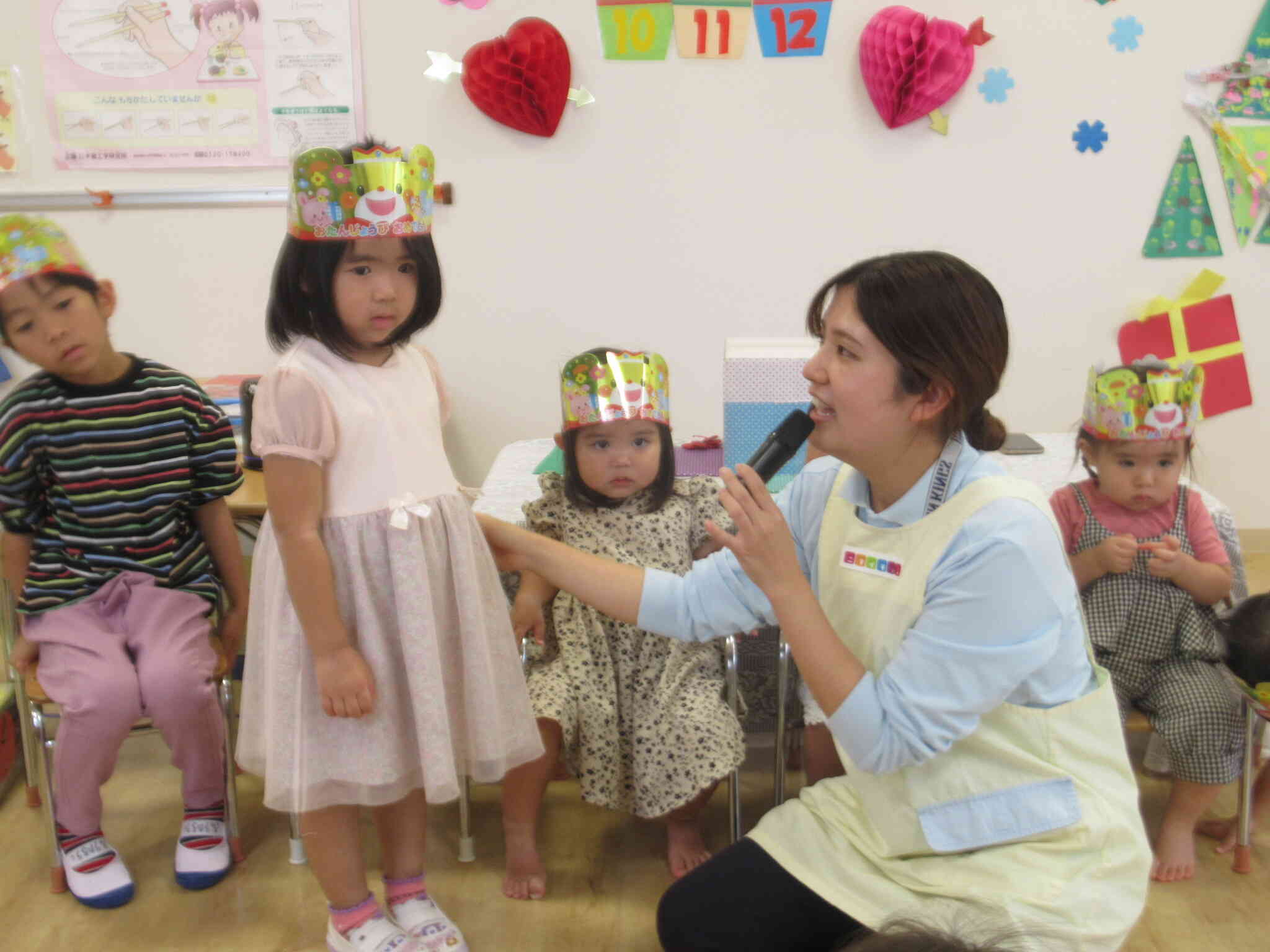 大好きなお友達からの質問に少しはずかしそうに答えています