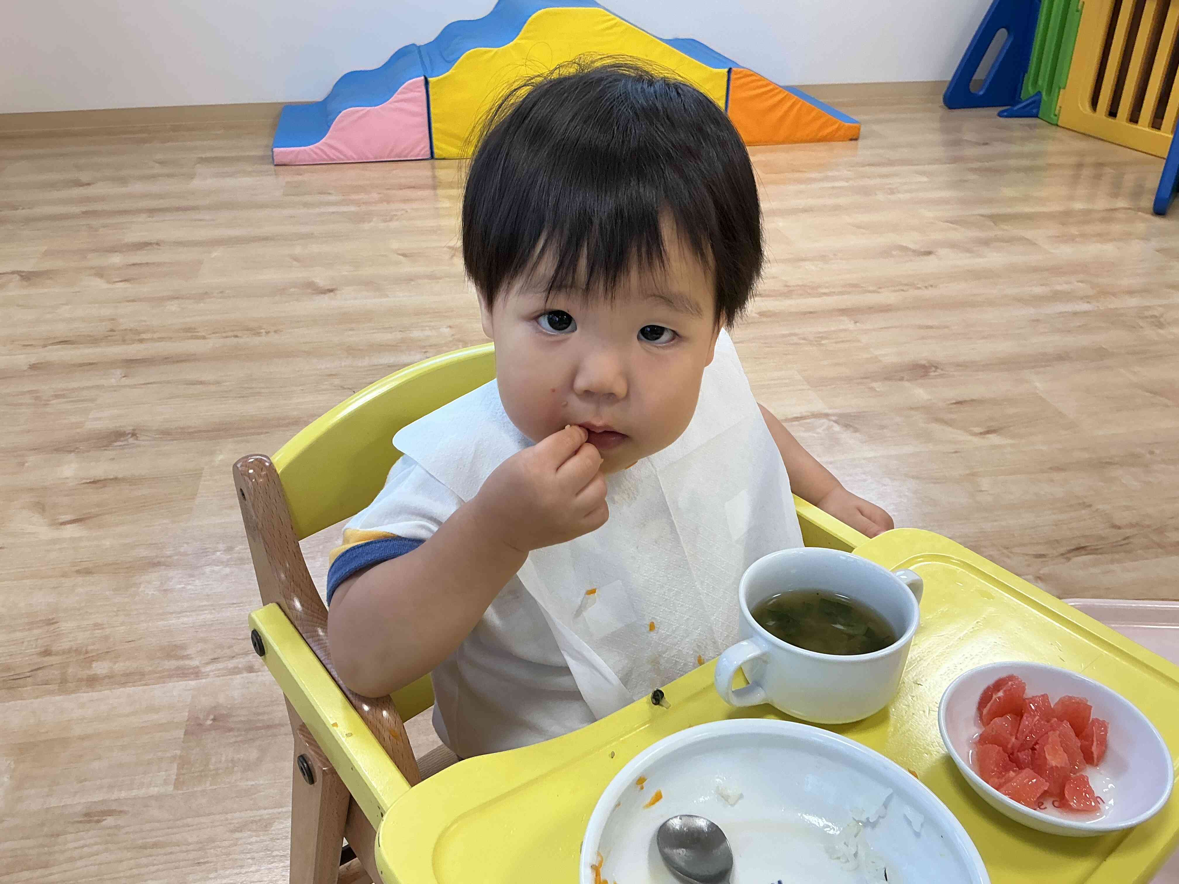 給食も美味しいよ♪