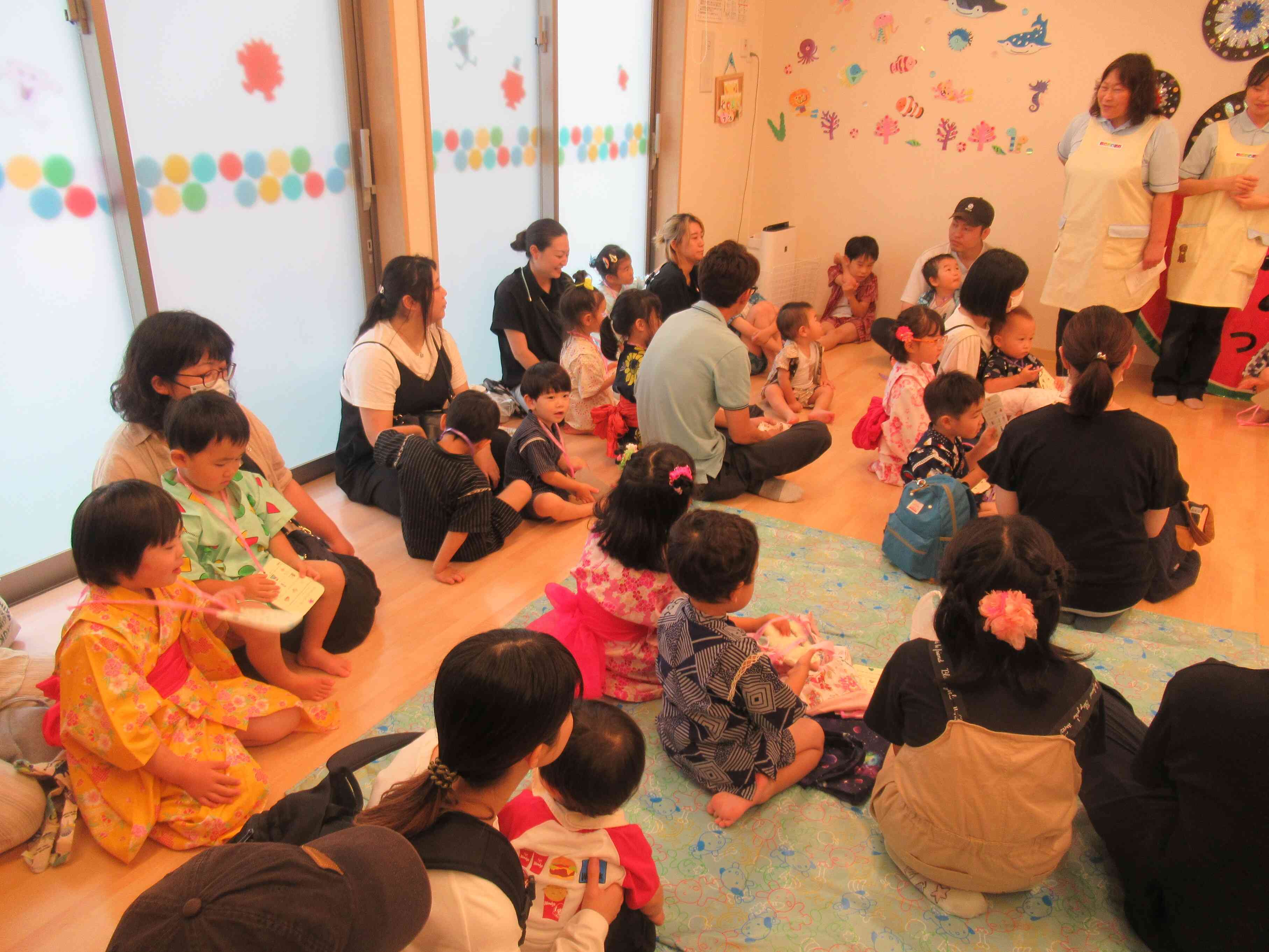 夏祭り開始。園長先生の話を聞きました。
