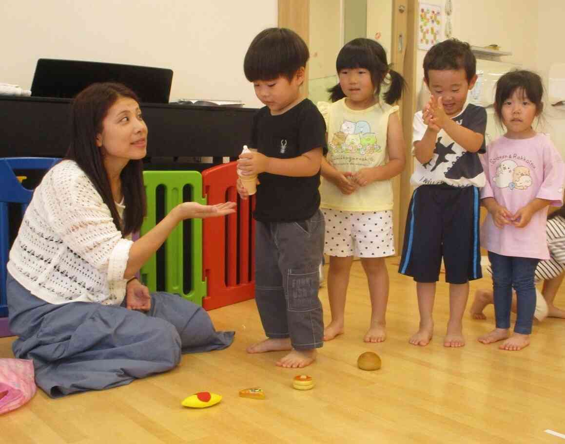 「マネー、プリーズ。」