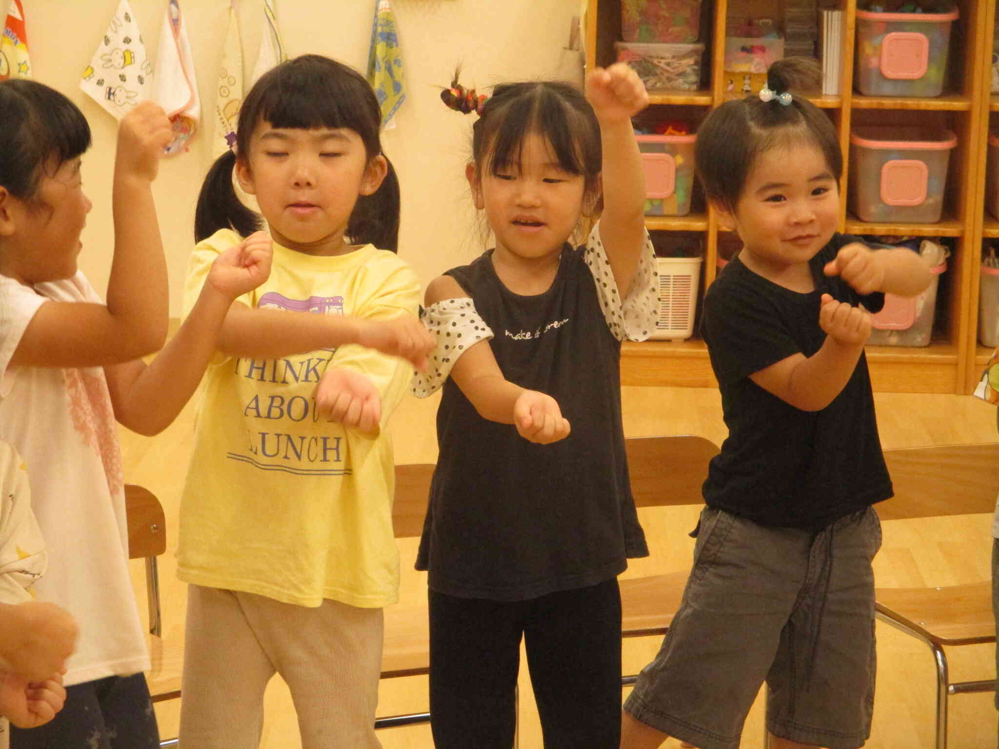 音楽に合わせて、レッツ、ダンス!